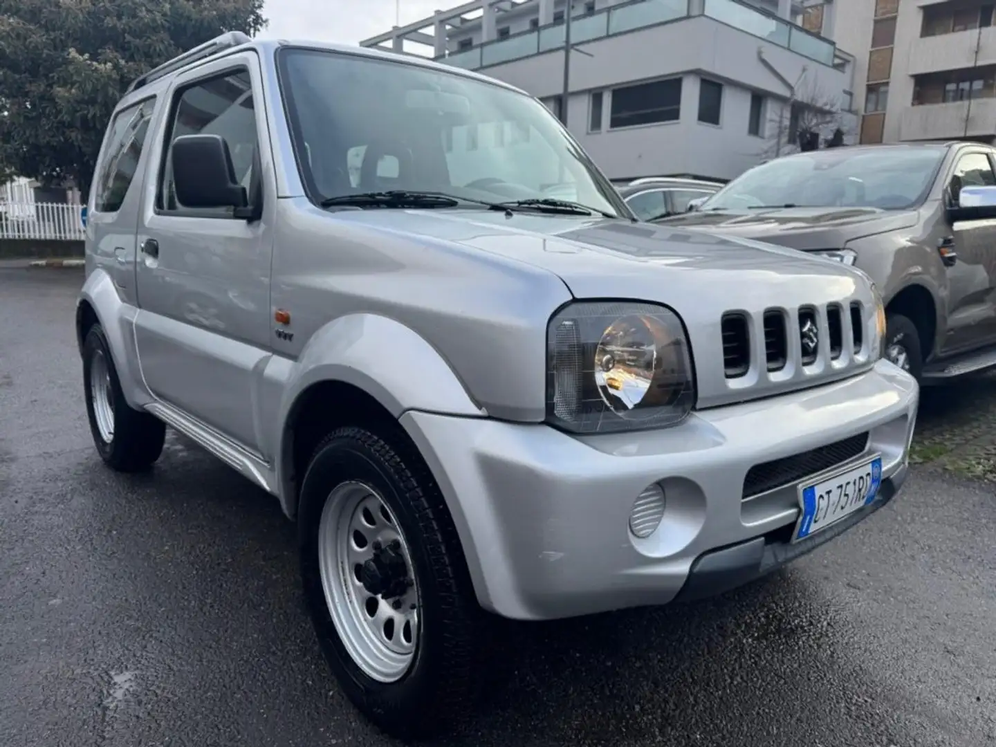 Suzuki Jimny 1.3i 16V cat 4WD JLX Argent - 2