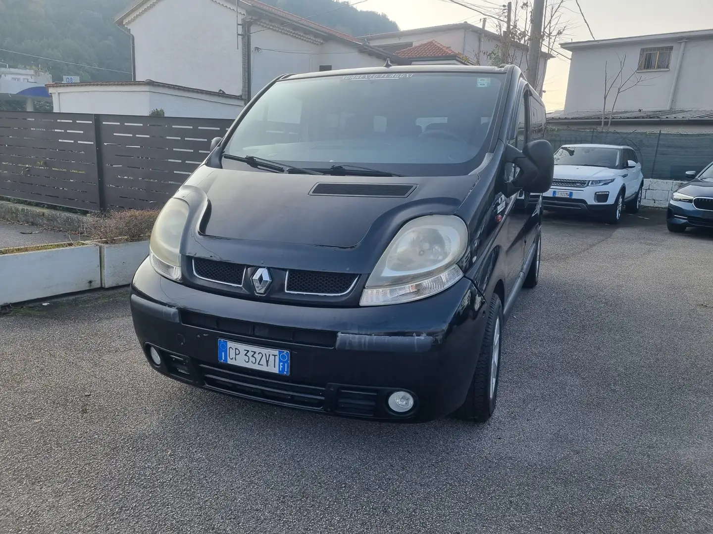 Renault Trafic Trafic 2.5 DCI 140 pc-tn pass privi. Schwarz - 1