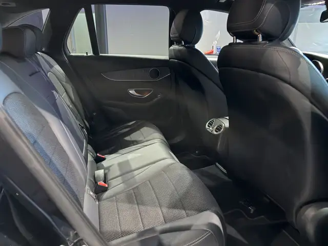 Mercedes-Benz GLC view 13