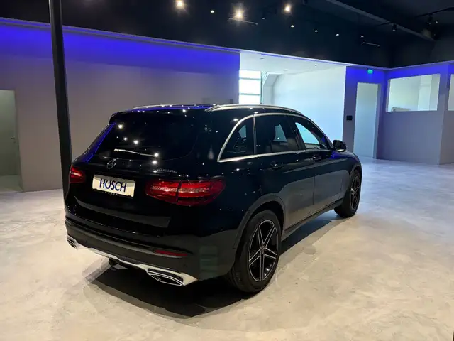 Mercedes-Benz GLC view 5