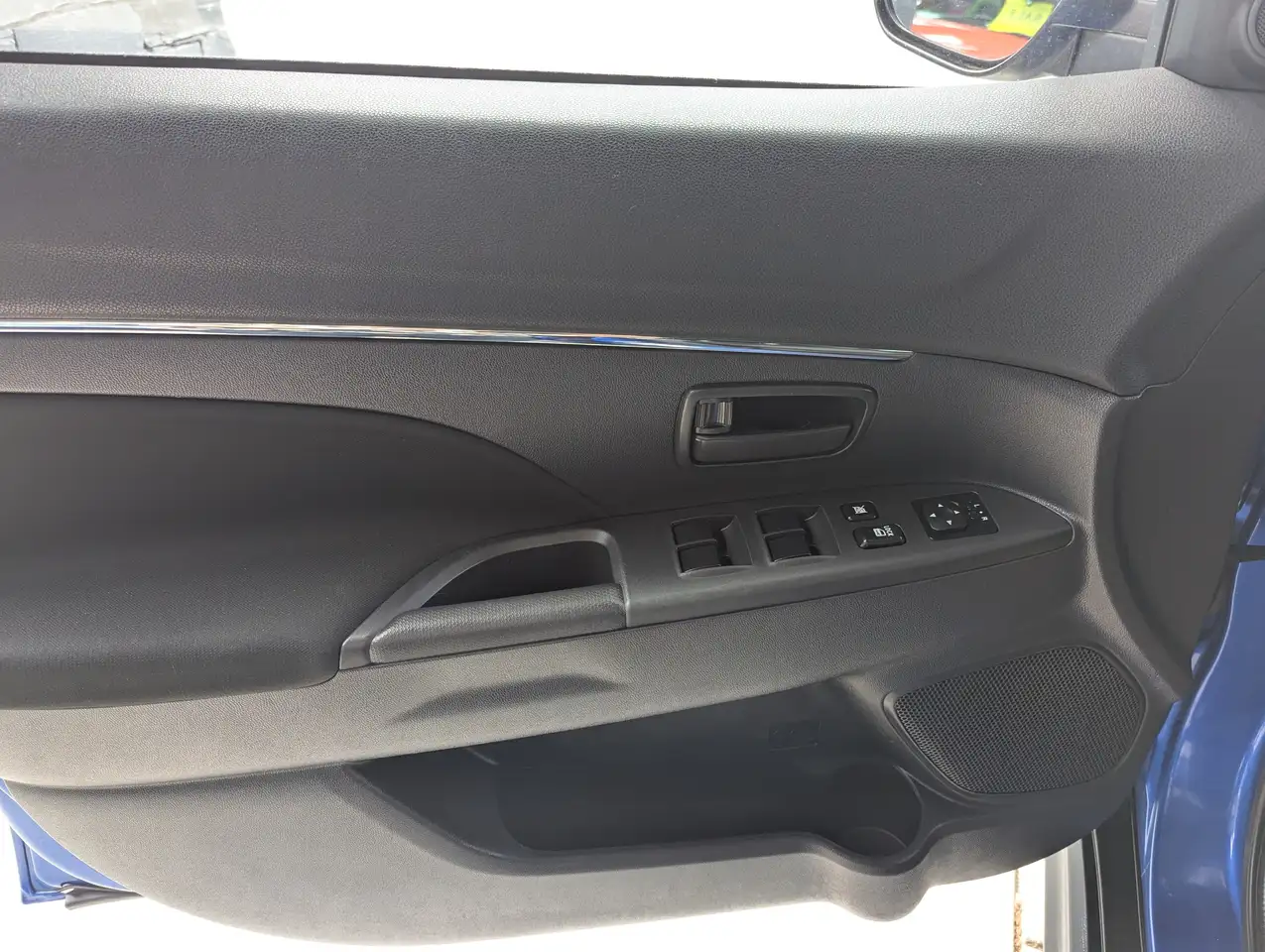 Mitsubishi RVR снимка Mitsubishi RVR