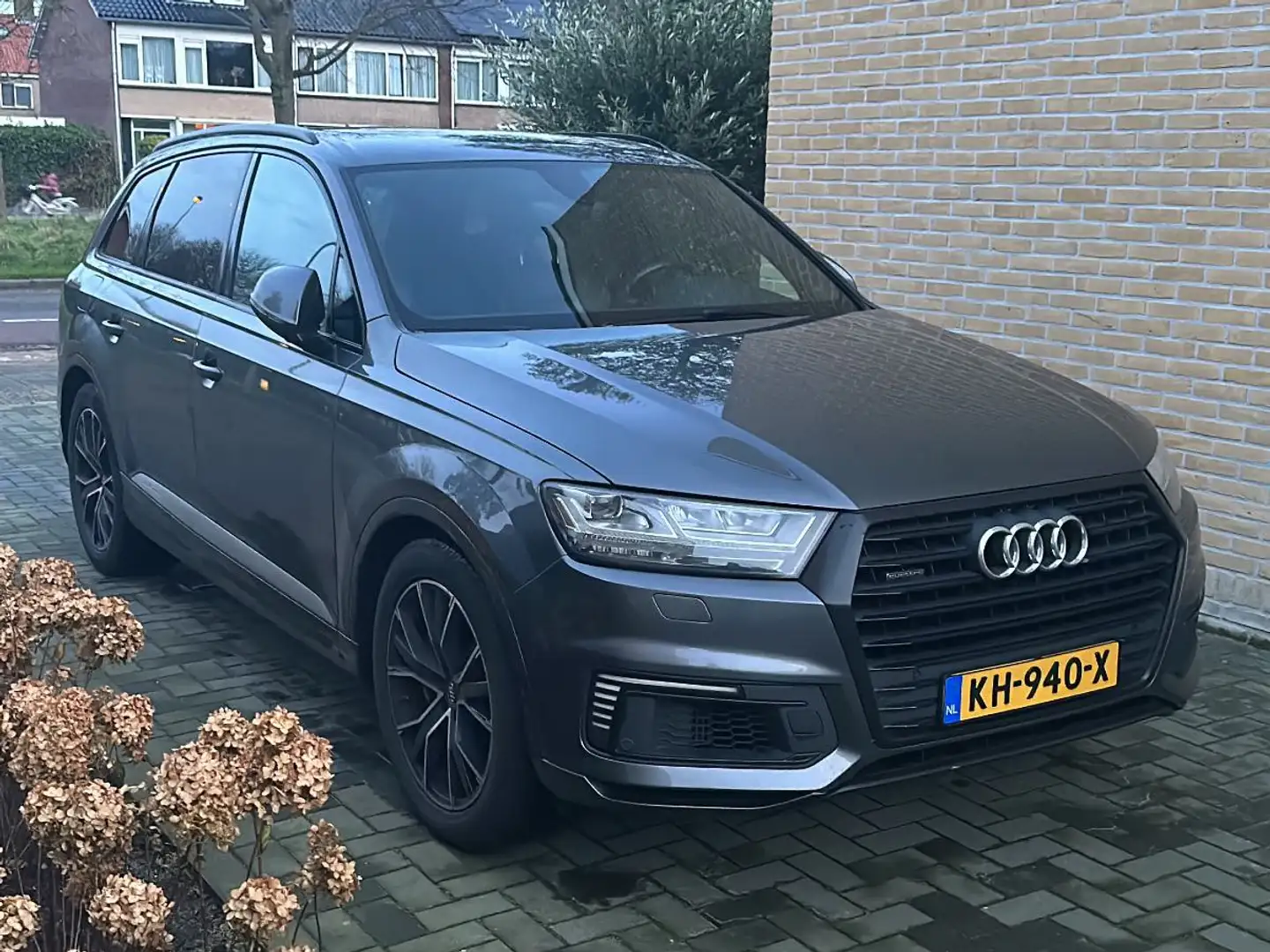 Audi Q7 Q7 3.0 TDI e-tr. q. Sp. Grey - 1