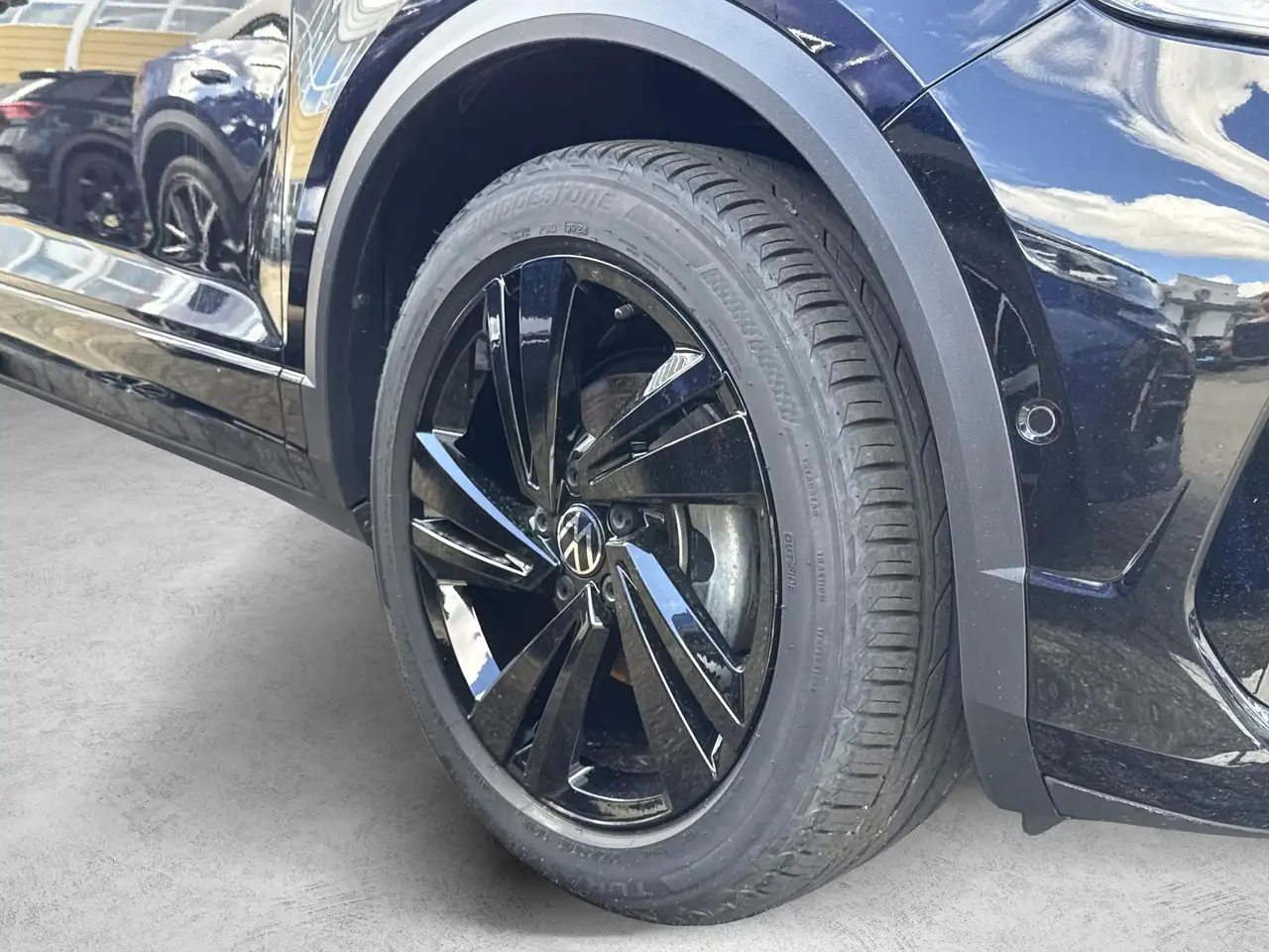 Volkswagen T-Roc R-Line 1.5 E2 R-L BT110 TSID7F, миниатюра 4