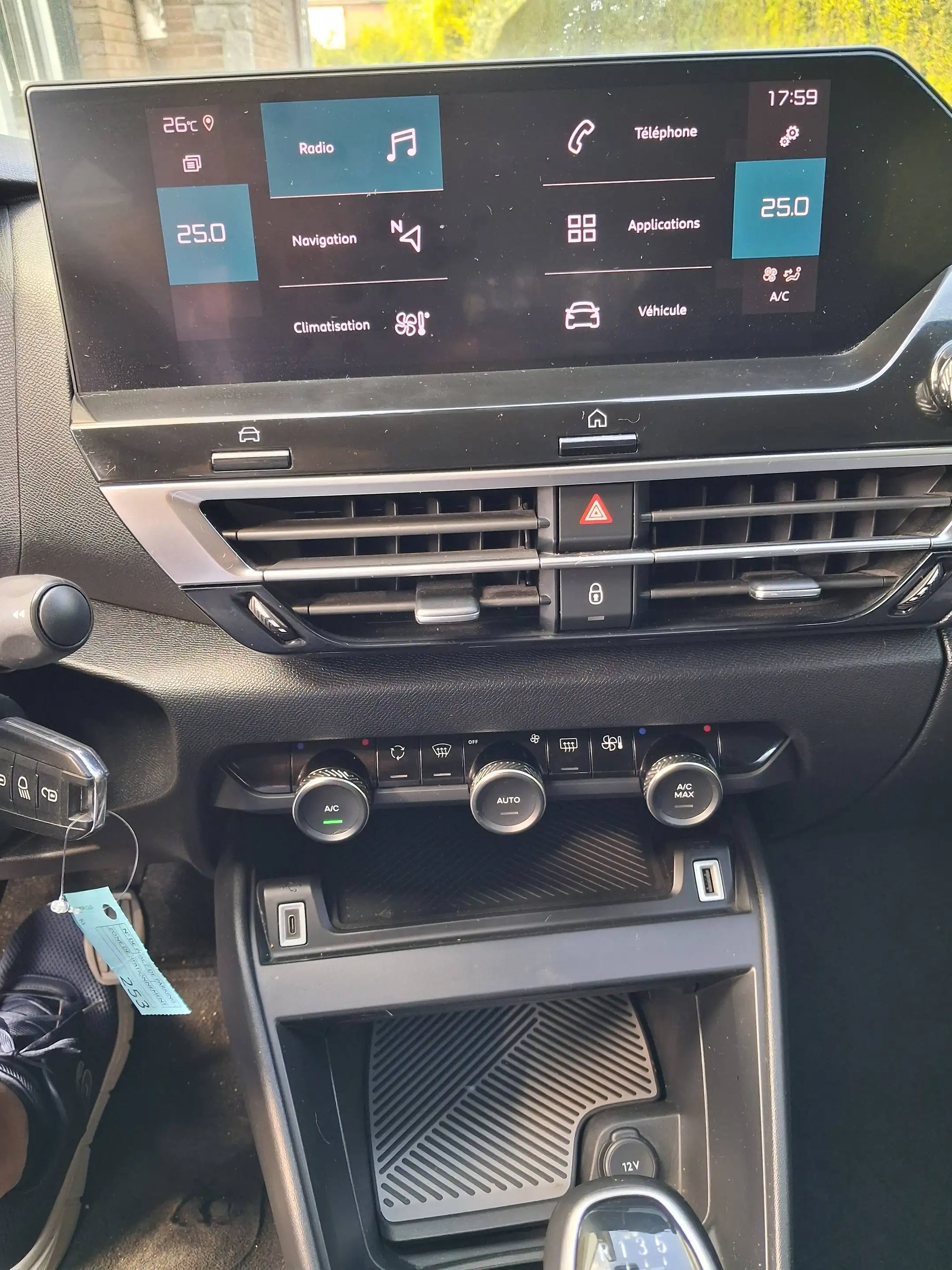 Citroen C4 C4 1.5 BlueHDi Feel S — photo 15