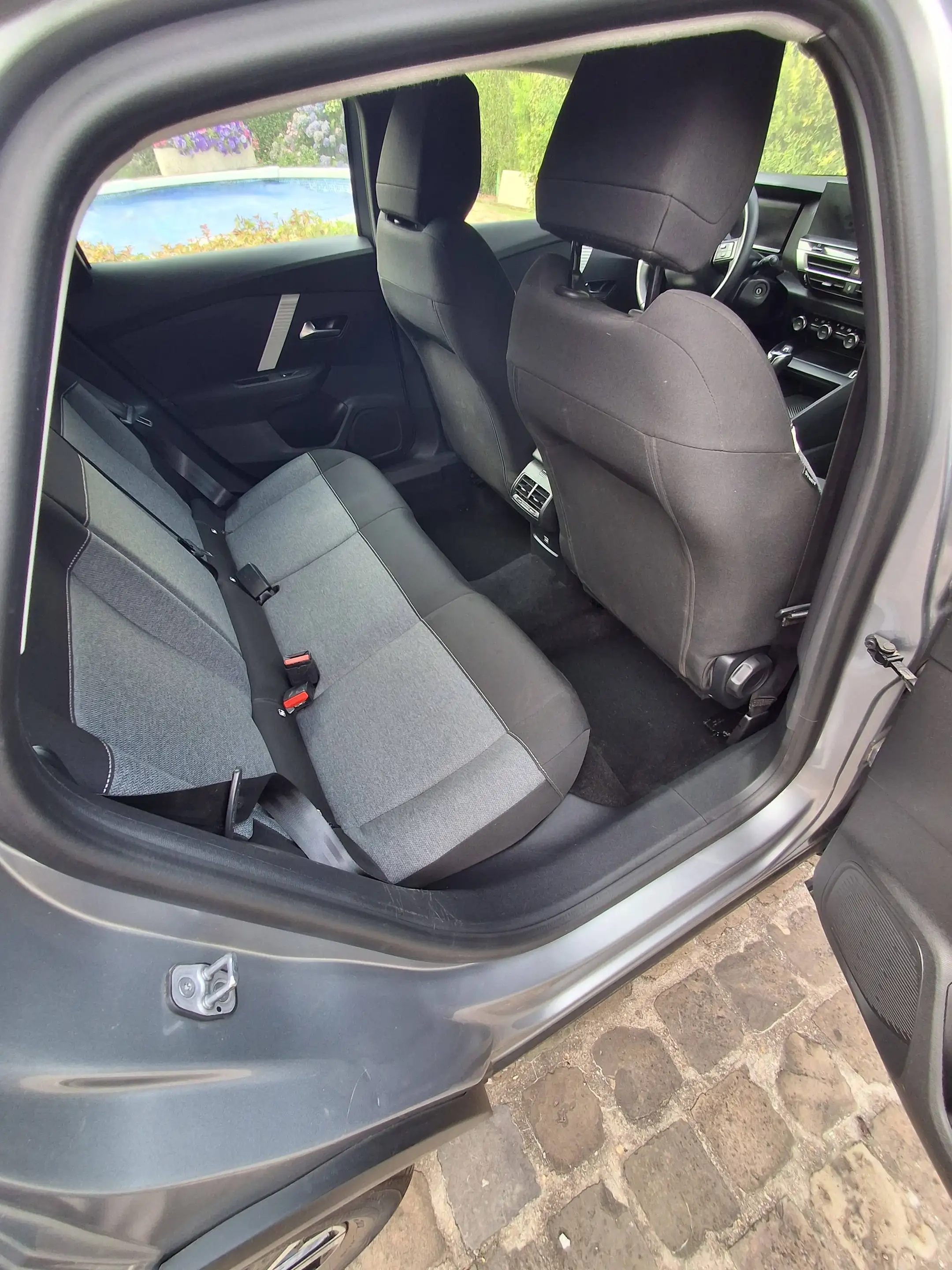Citroen C4 C4 1.5 BlueHDi Feel S — photo 12