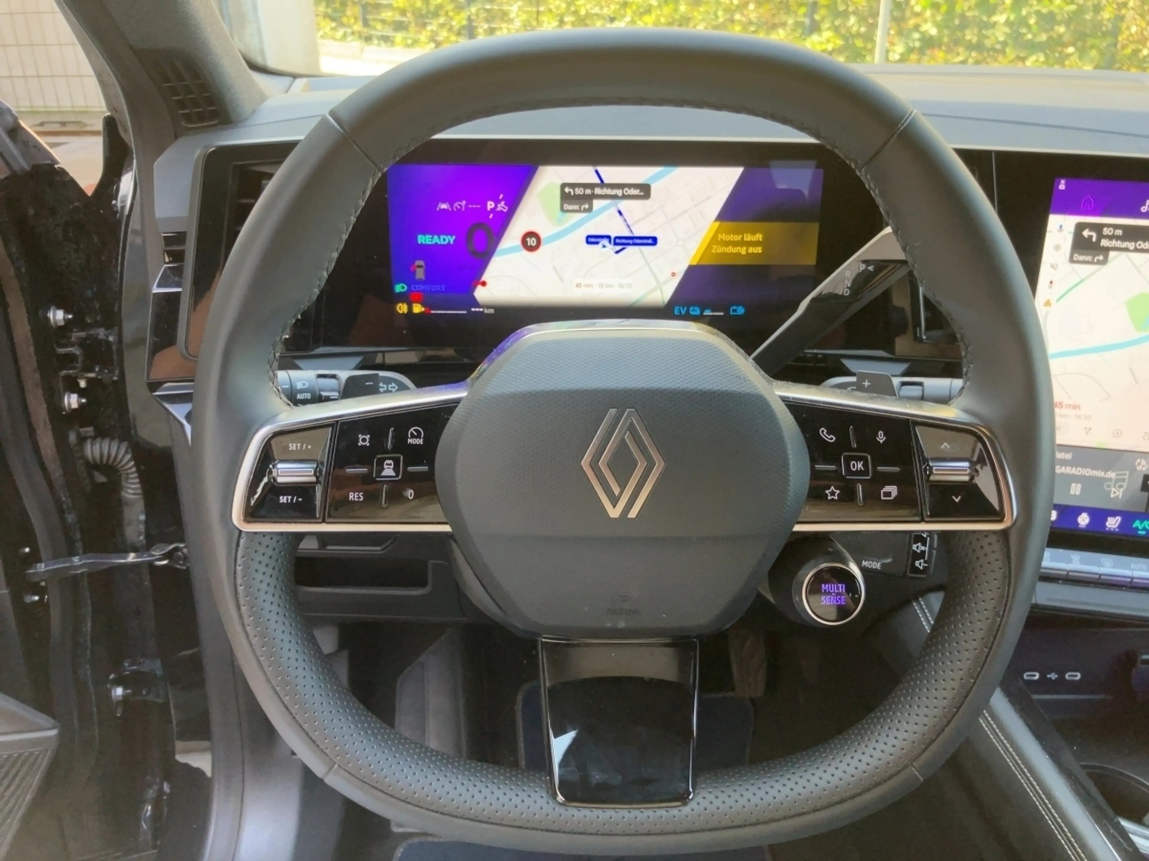Renault Rafale Techno E-Tech Full Hybrid 200 — photo 15