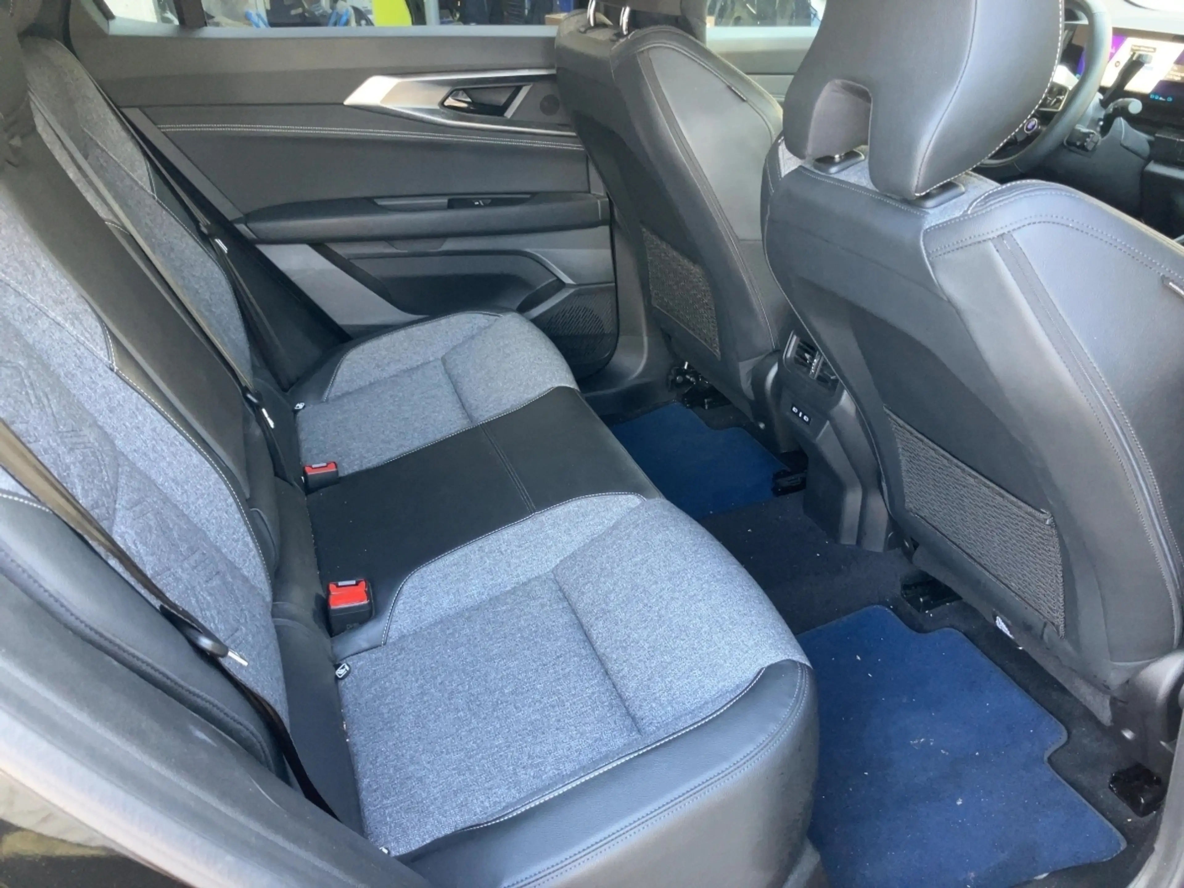 Renault Rafale Techno E-Tech Full Hybrid 200 — photo 11