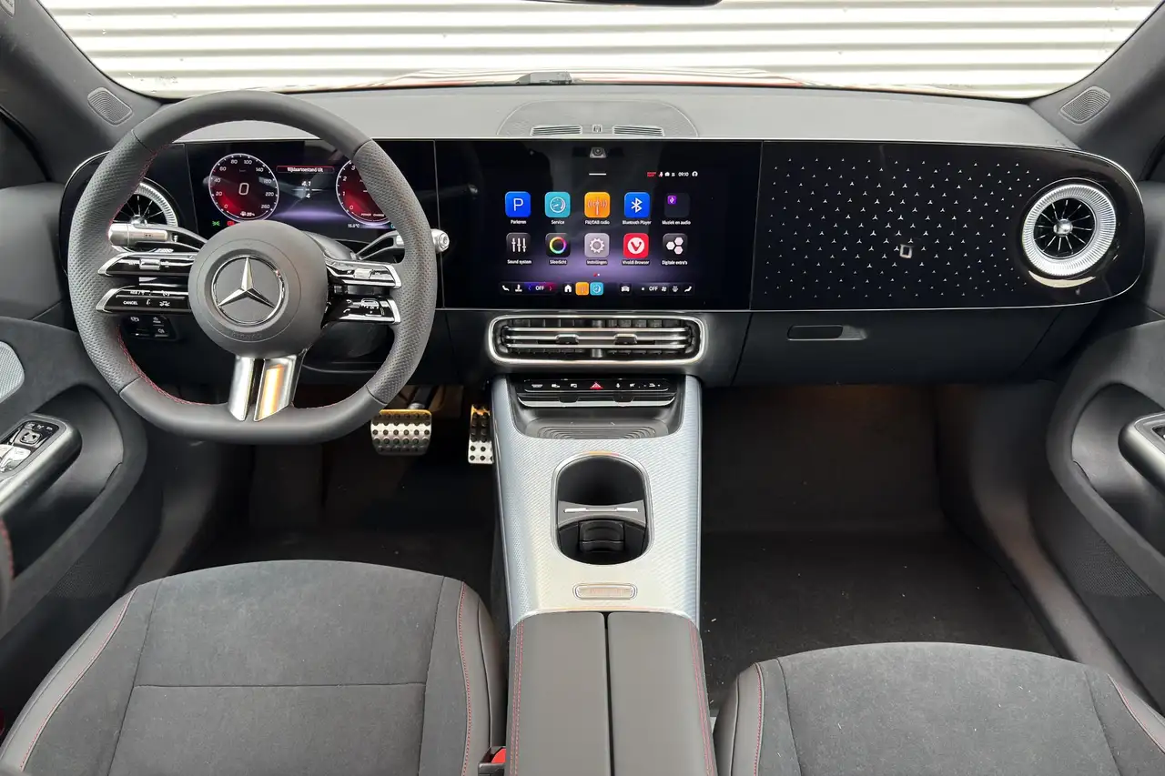 Mercedes-Benz CLA 2026 — фото 13