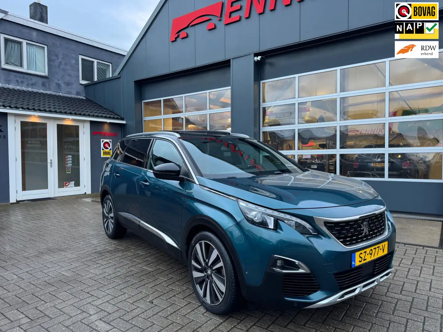 Peugeot 5008 1.2 PureTech Blue Lease GT-Line / Pano / Leder / 7 Groen - 1