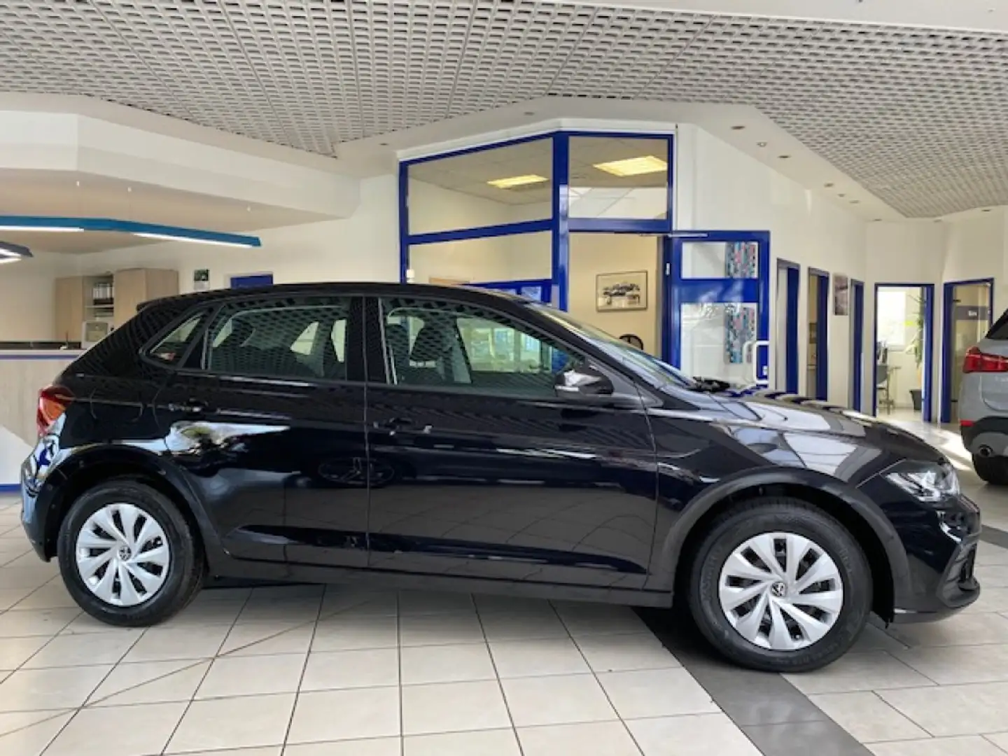 Volkswagen Polo Life 1.0 TSI-DSG,IQ-Drive,Park,Sitzheiz,LED Zwart - 2