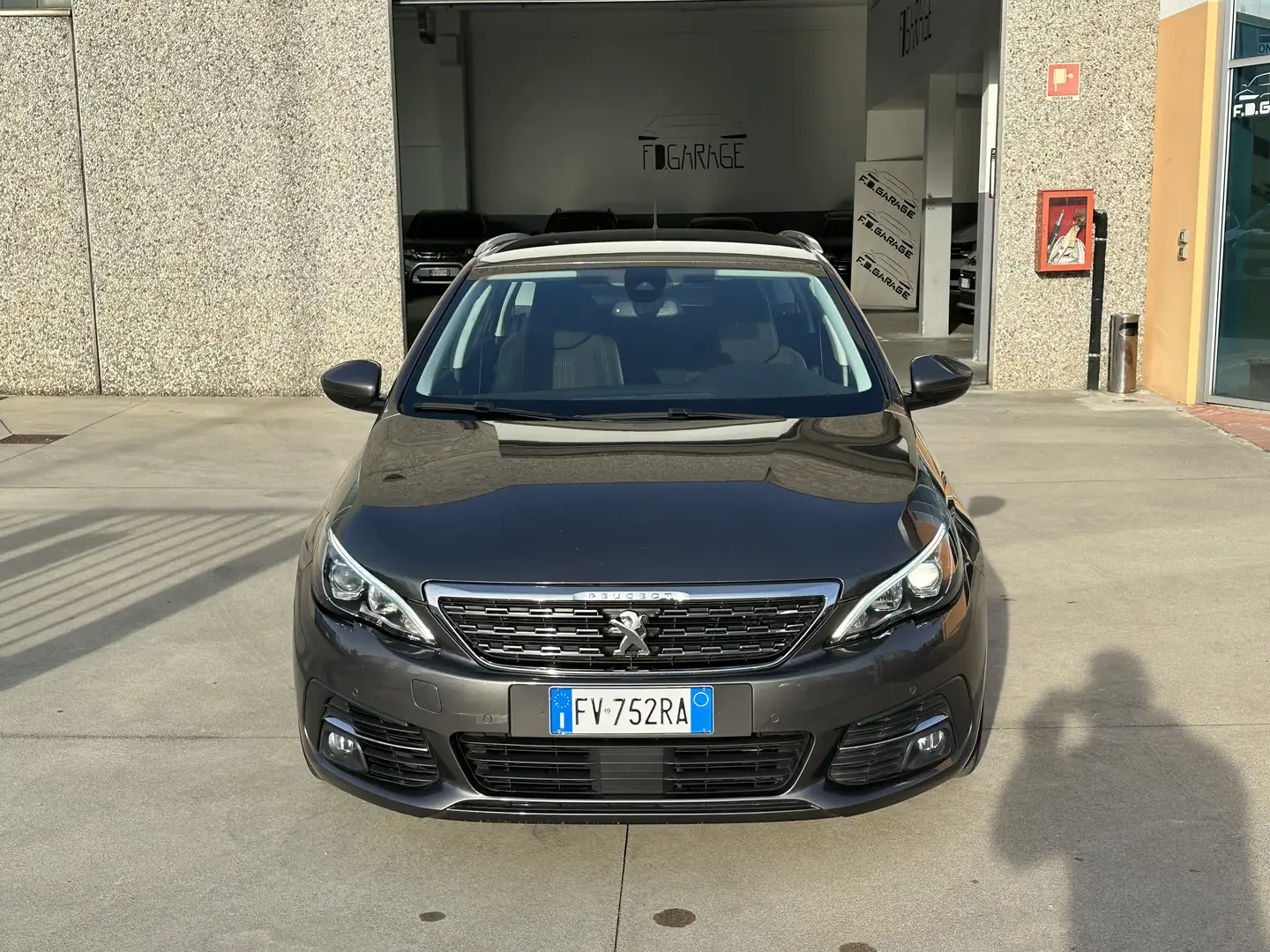 Peugeot 308 SW 1.5 bluehdi Allure s&s 130cv - 1