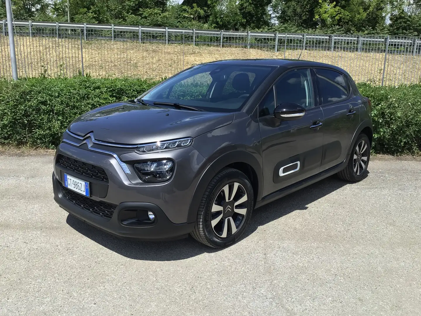 Citroen C3 1.2 Max s&s 110cv Key-less Grigio - 1