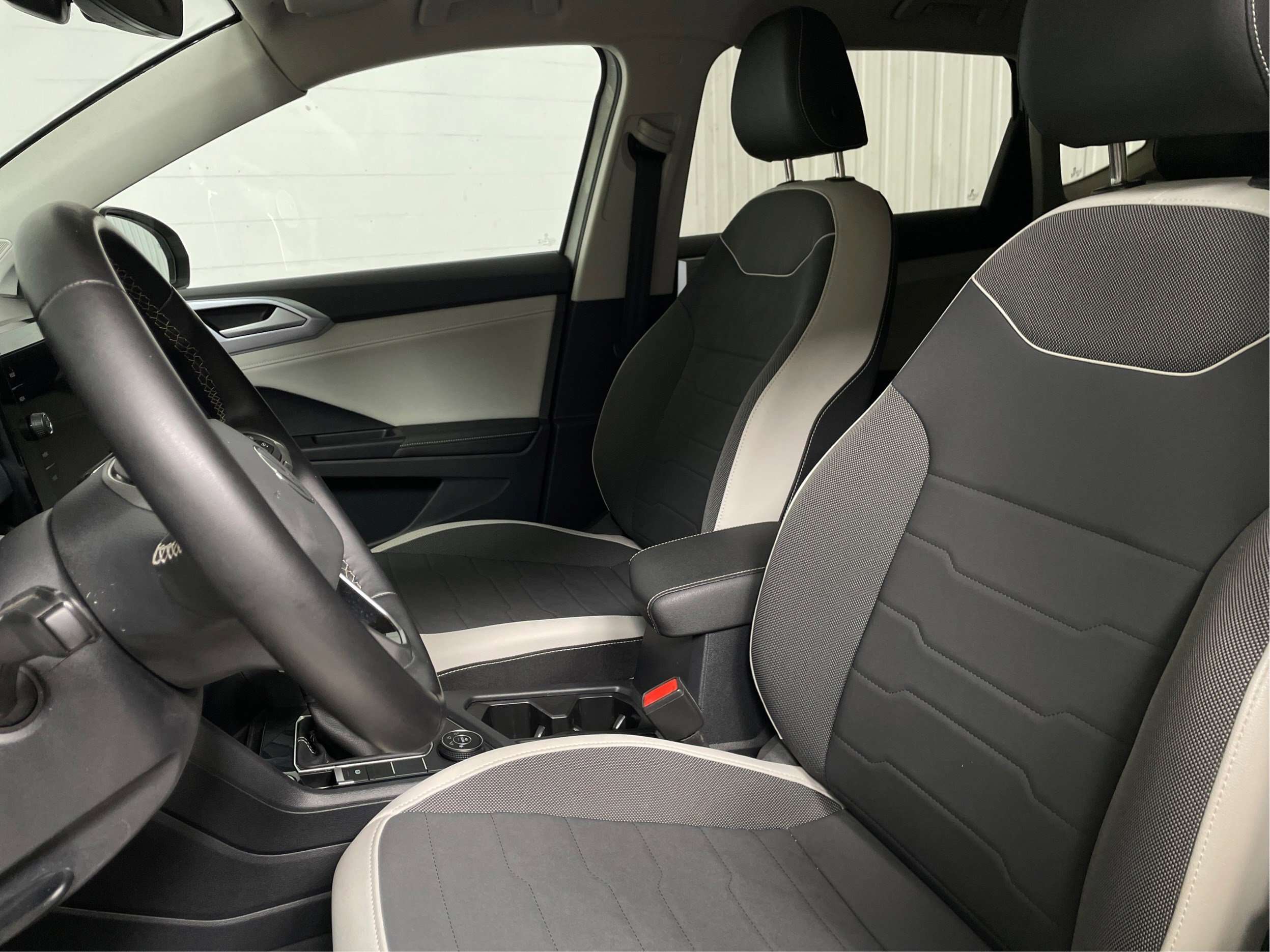 2025 Volkswagen Taos Comfortline 1.5T 4MOTION Mags Sièges Chauffants — снимка 1