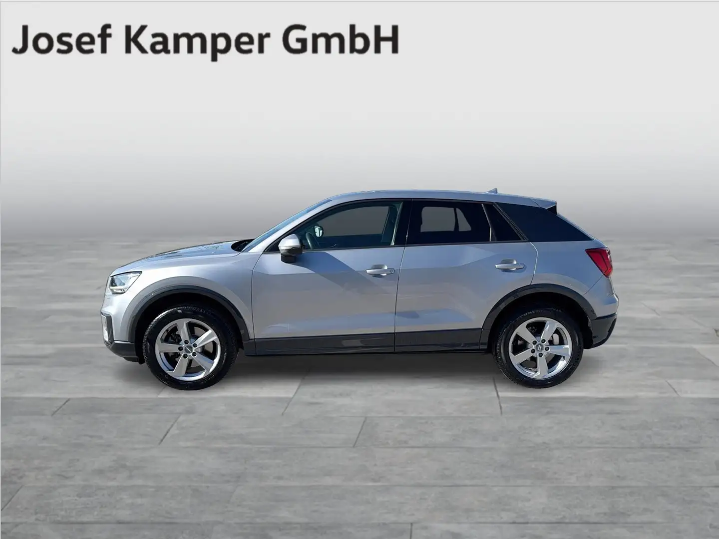 Audi Q2 1.6 TDI Sport srebrna - 2