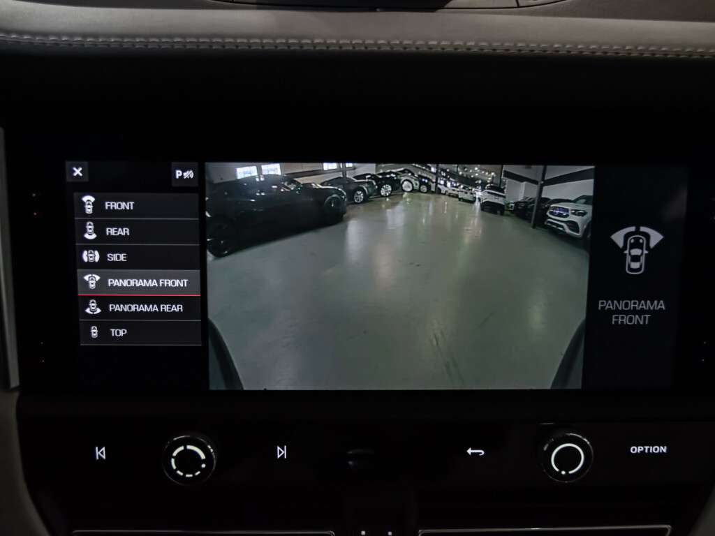 2023 Porsche Macan PLATINUM EDITION 4dr All-Wheel Drive Automatic thumb 25