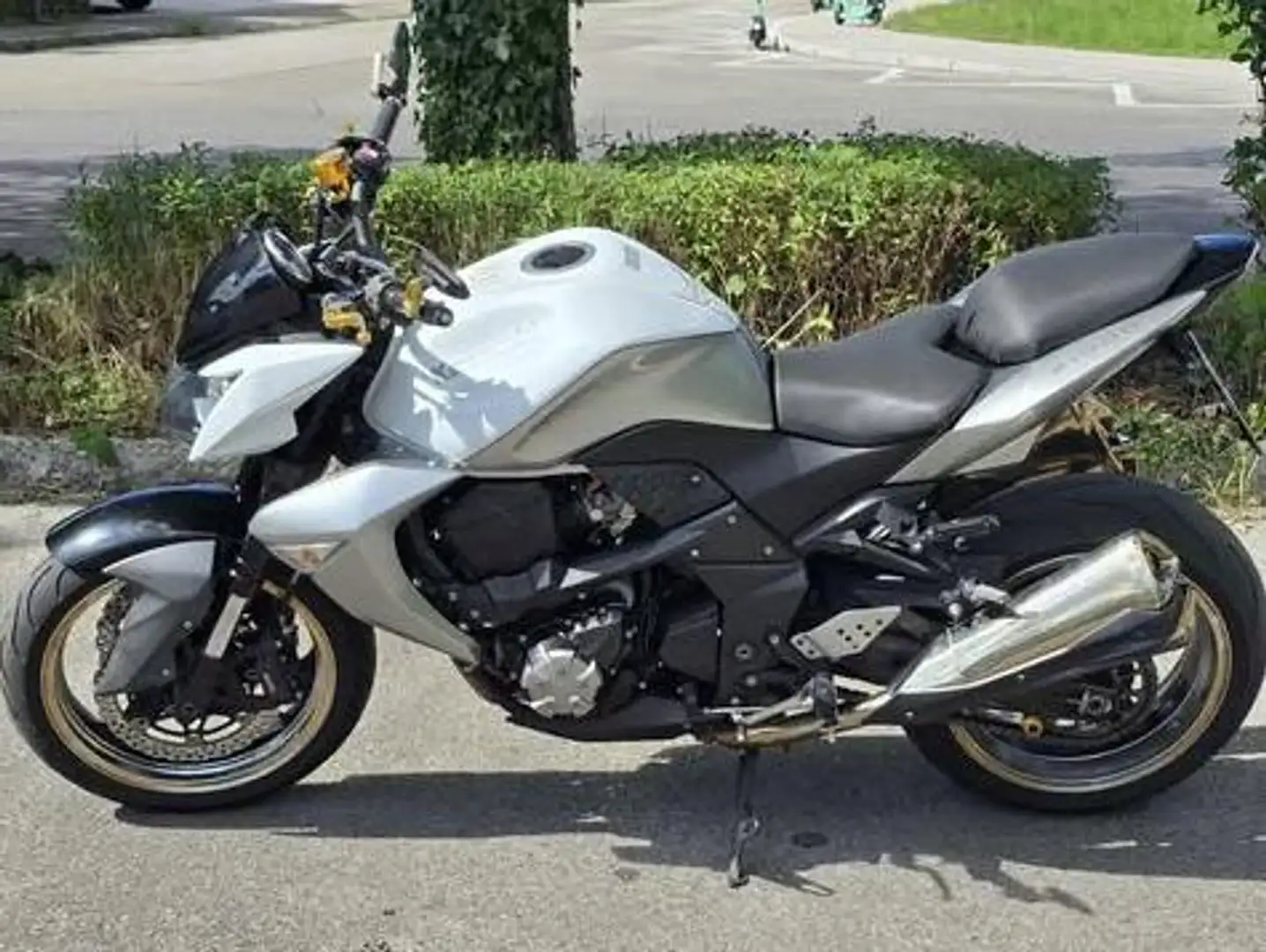 Kawasaki Z 1000 Fehér - 1