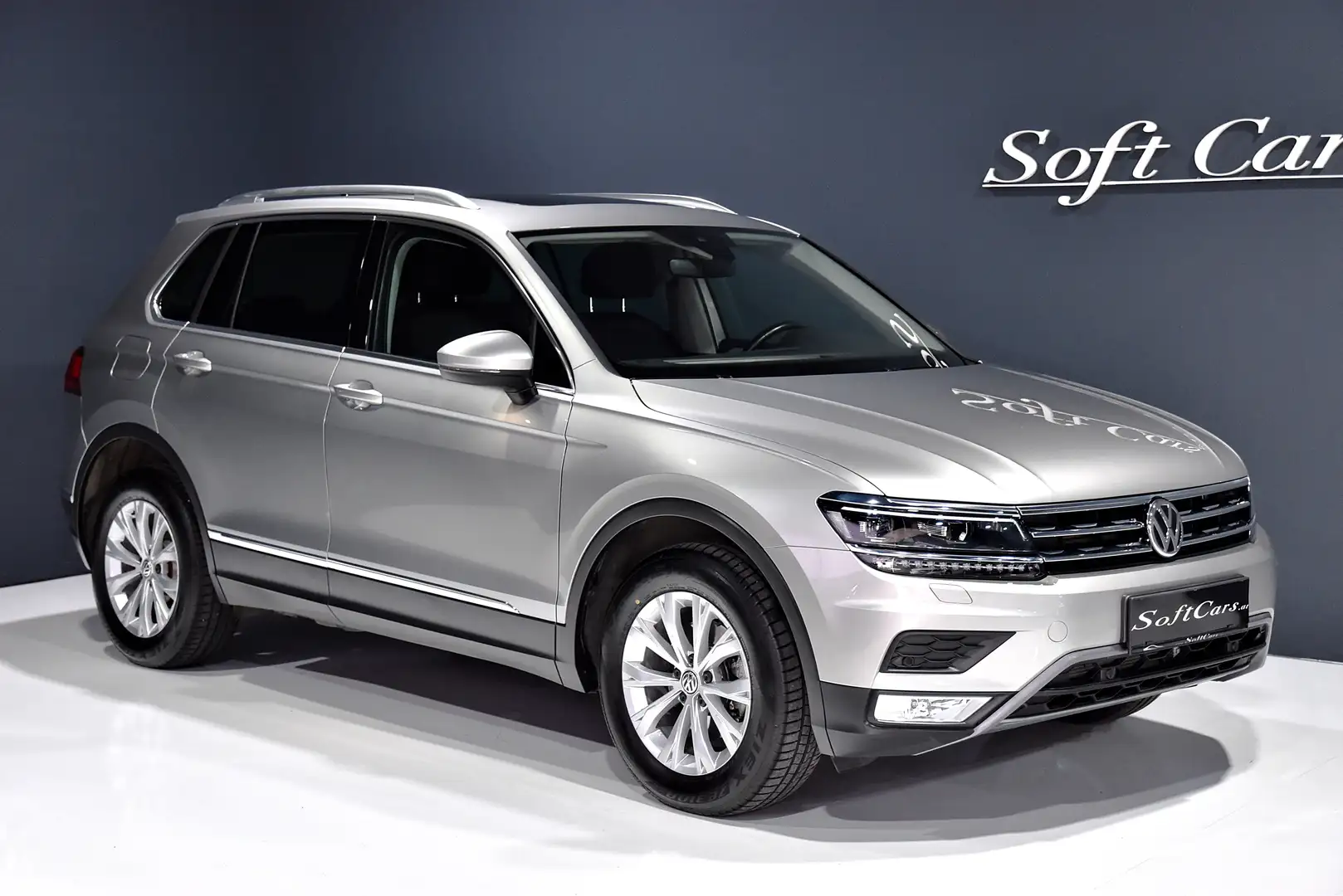 Volkswagen Tiguan Comfortline 4Motion*nur 29.000km*Erstbesitz*AHK* Grau - 2
