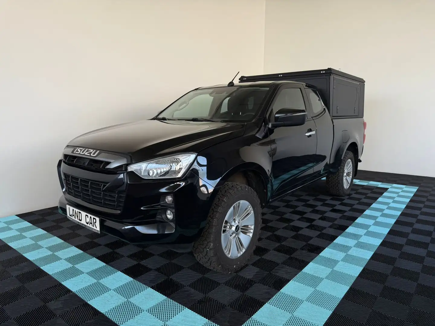 Isuzu D-Max 1.9 td space cab 4x4 auto ALLESTIMENTO CASSONE Nero - 1