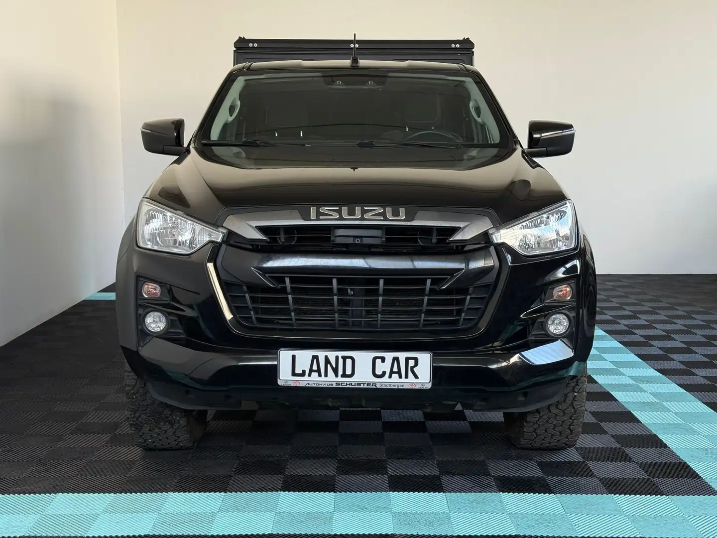 Isuzu D-Max 1.9 td space cab 4x4 auto ALLESTIMENTO CASSONE Nero - 2
