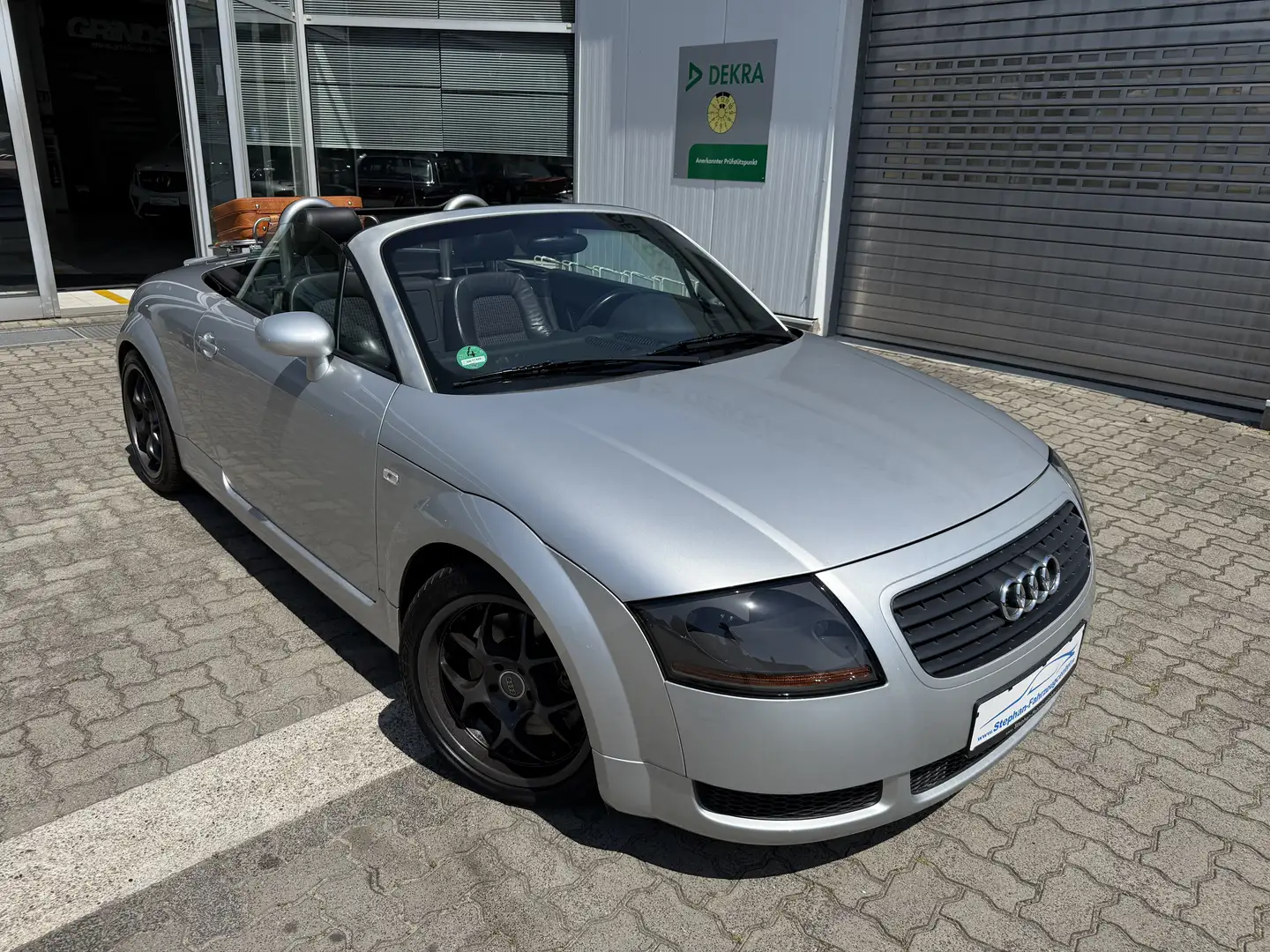 Audi TT 1.8 T E-Verdeck mit Klima/ABS/ESP/SHZ/EFH/Met./Alu Plateado - 2