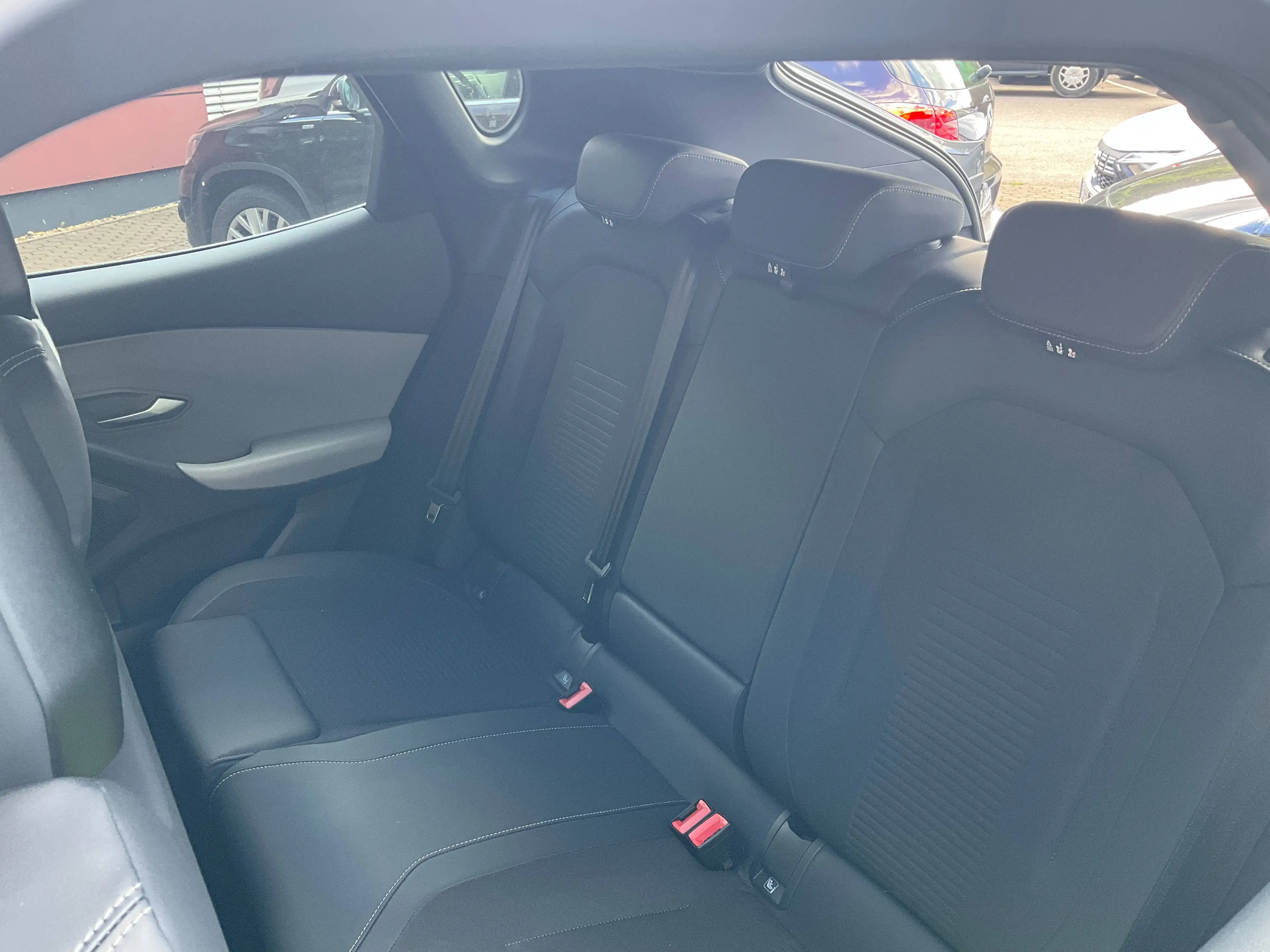 Ford Capri Premium Heckantrieb 77kwH — photo 10