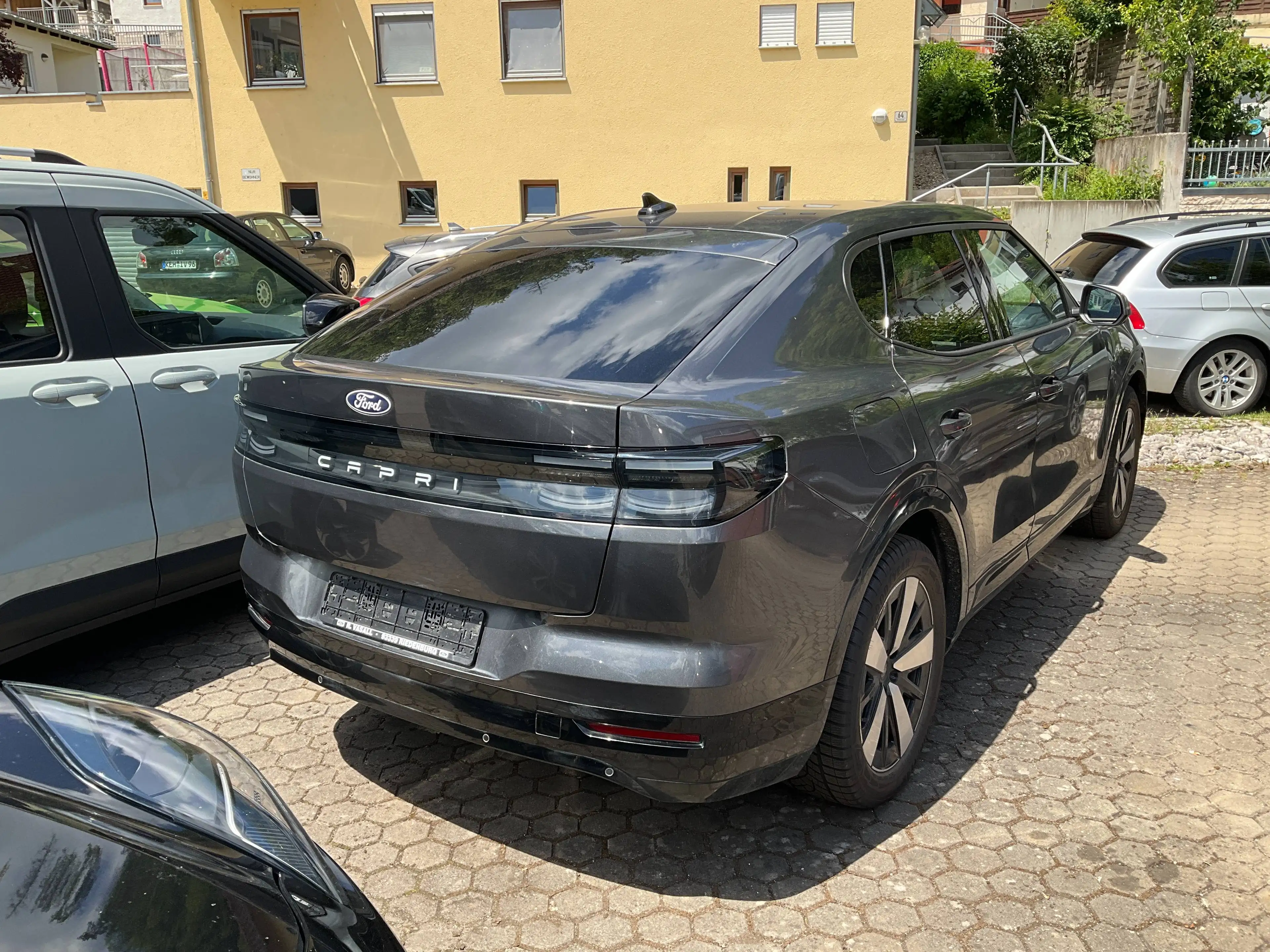 Ford Capri Premium Heckantrieb 77kwH — photo 3