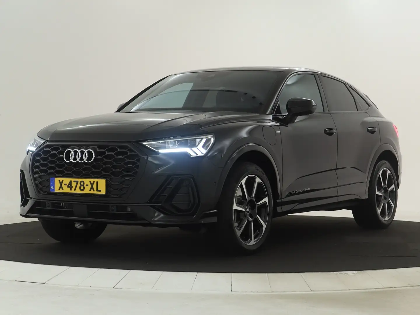 Audi Q3 Sportback 45 TFSI e S Edition Panodak SONOS Elekt. Schwarz - 2