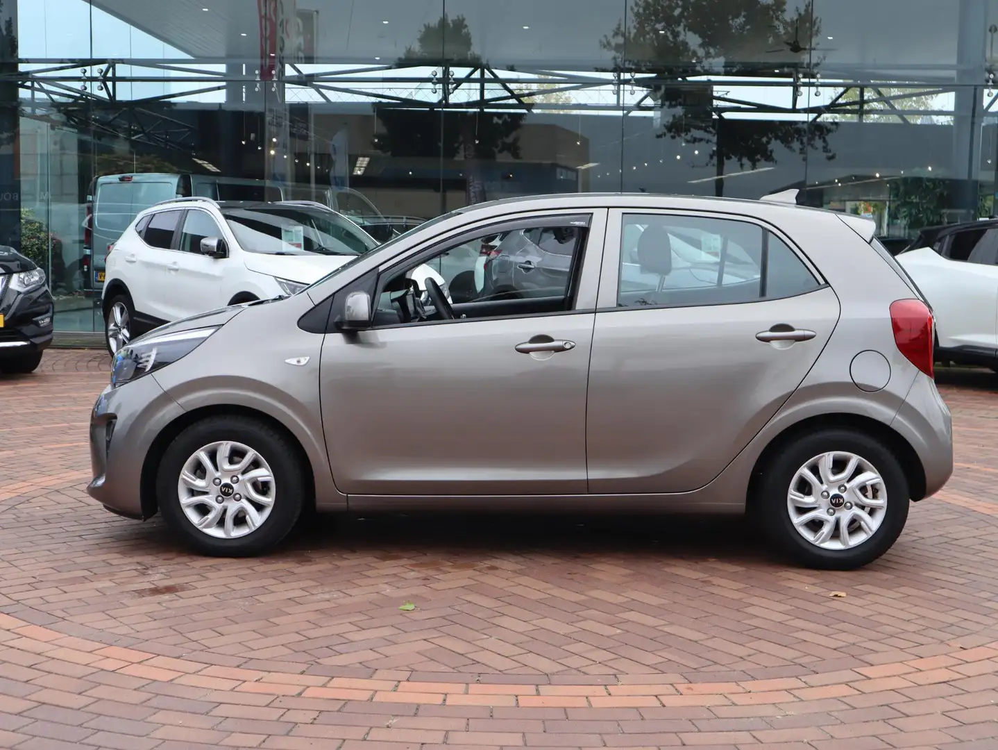 Kia Picanto 1.0 CVVT ComfortPlusLine Navigator | Parkeercamera Grijs - 2