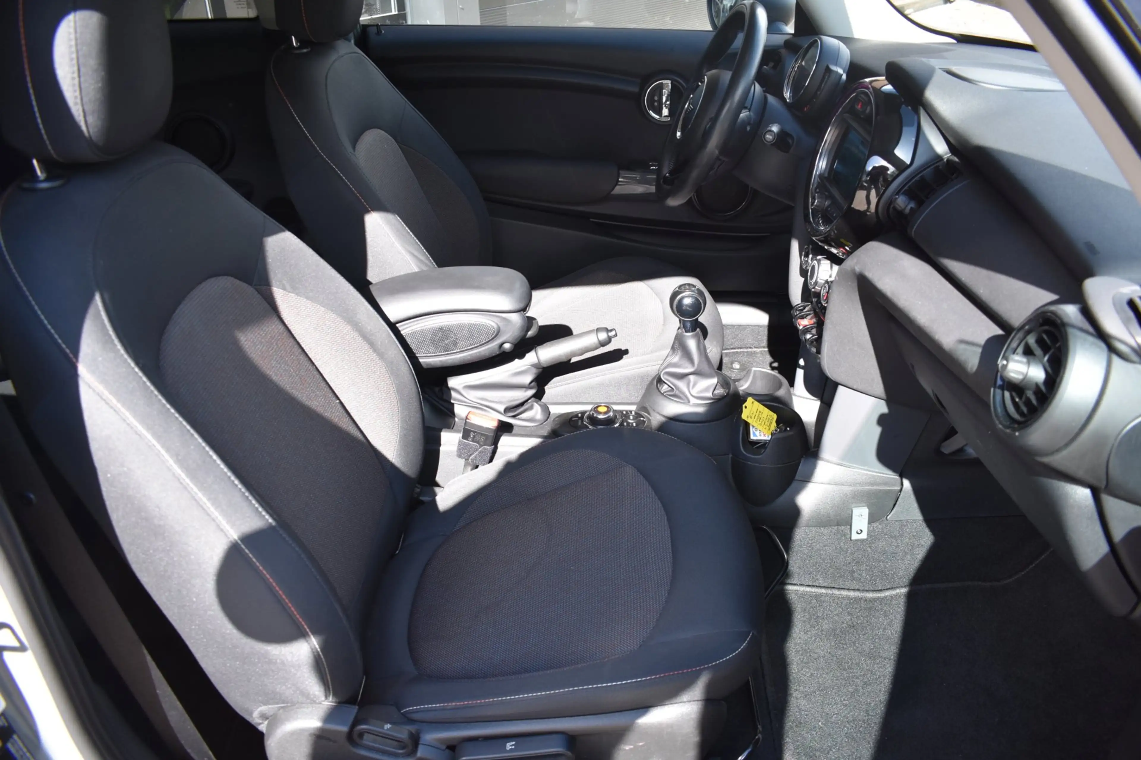 MINI One 3-Deurs 1.5 First Salt '19 Navi Airco Cruise Inrui — photo 4