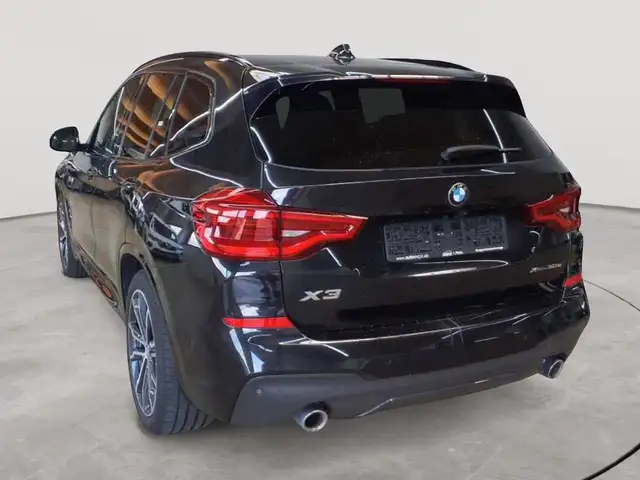 BMW X3 view 2