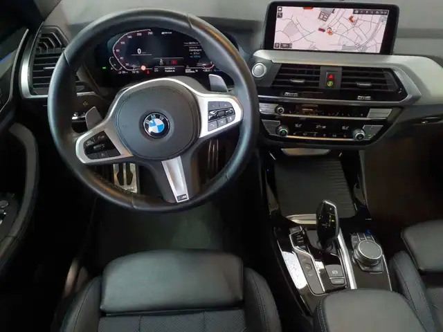 BMW X3 view 5