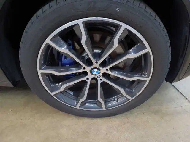 BMW X3 view 14
