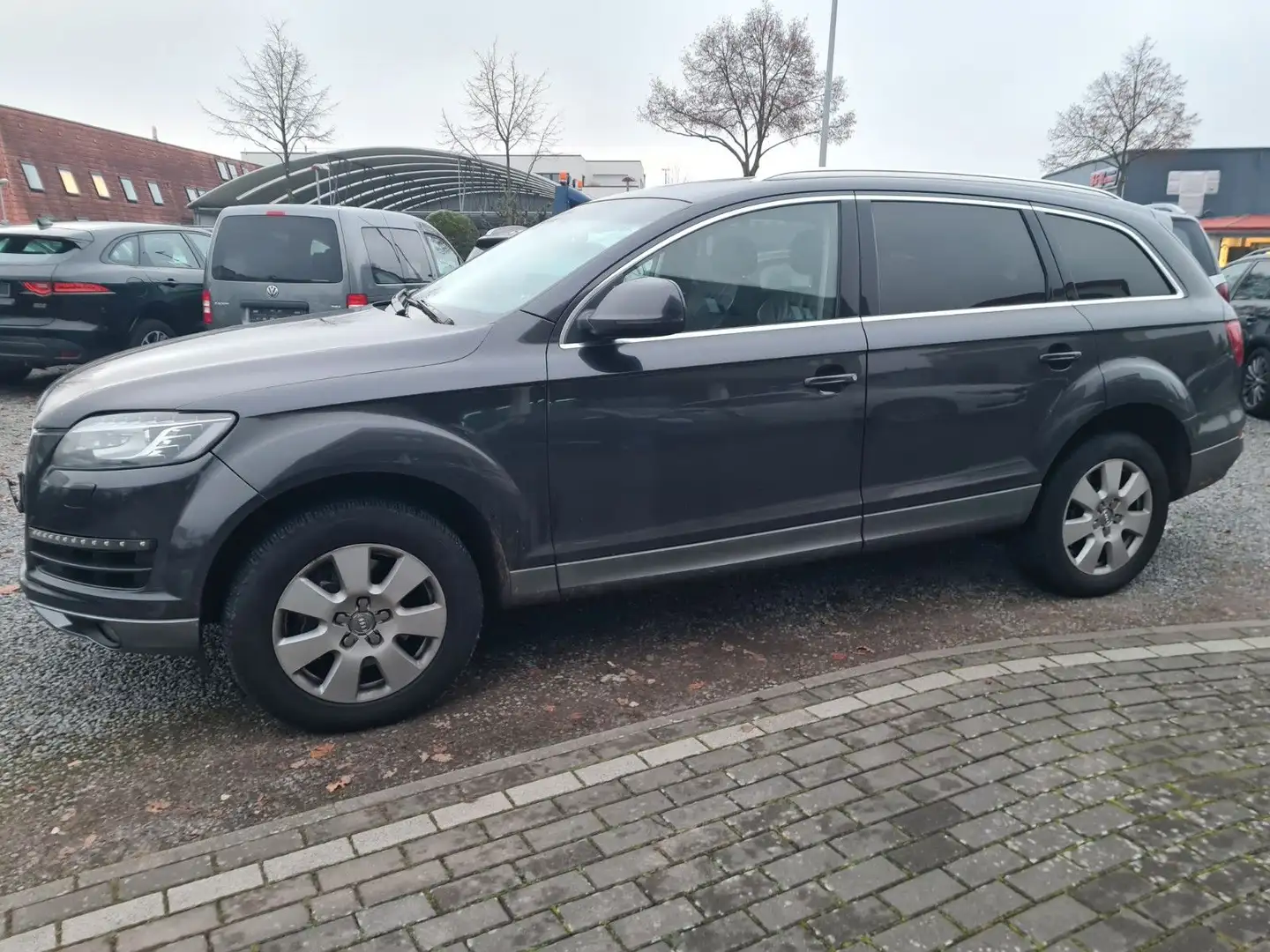 Audi Q7 3.0 TDI quattro Business-Paket Navi Bi-Xenon Gris - 1