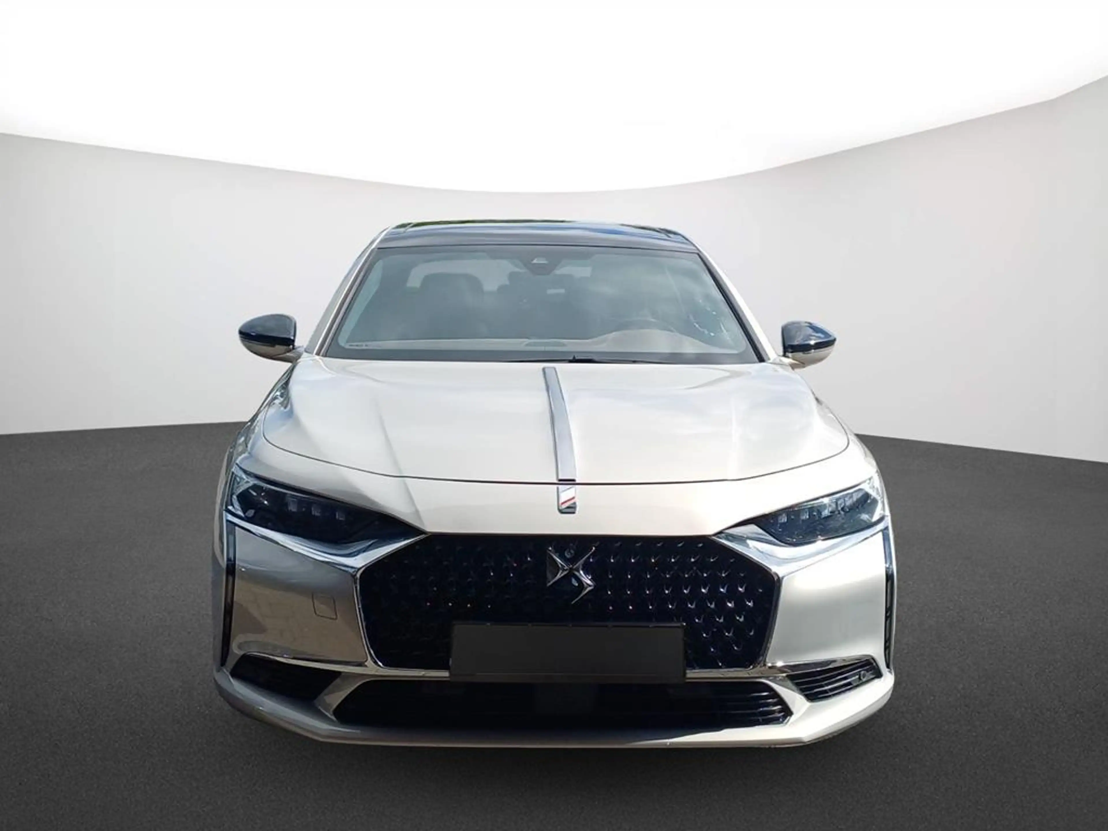 DS Automobiles DS 9 E-Tense 225 Rivoli + — photo 3