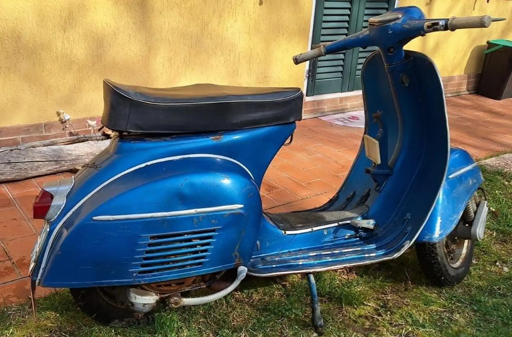Vespa 150 Sprint Blue - 2