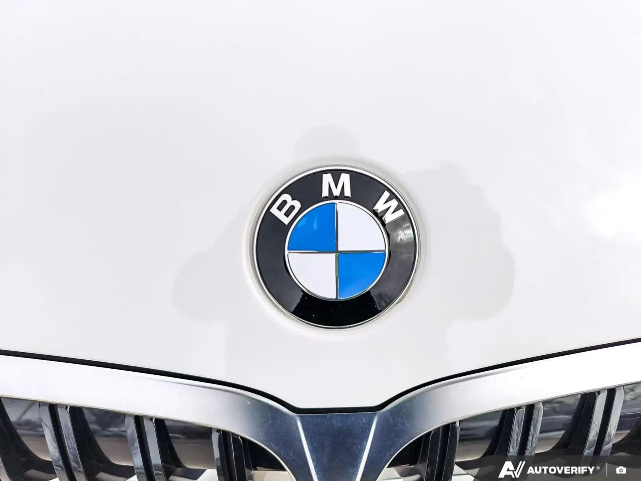 BMW 3 Series снимка BMW 3 Series