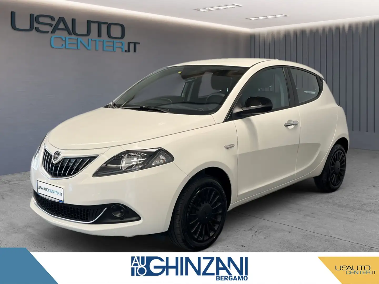 Lancia Ypsilon 1.0 FireFly 5 porte S&S Hybrid Silver Bianco - 1