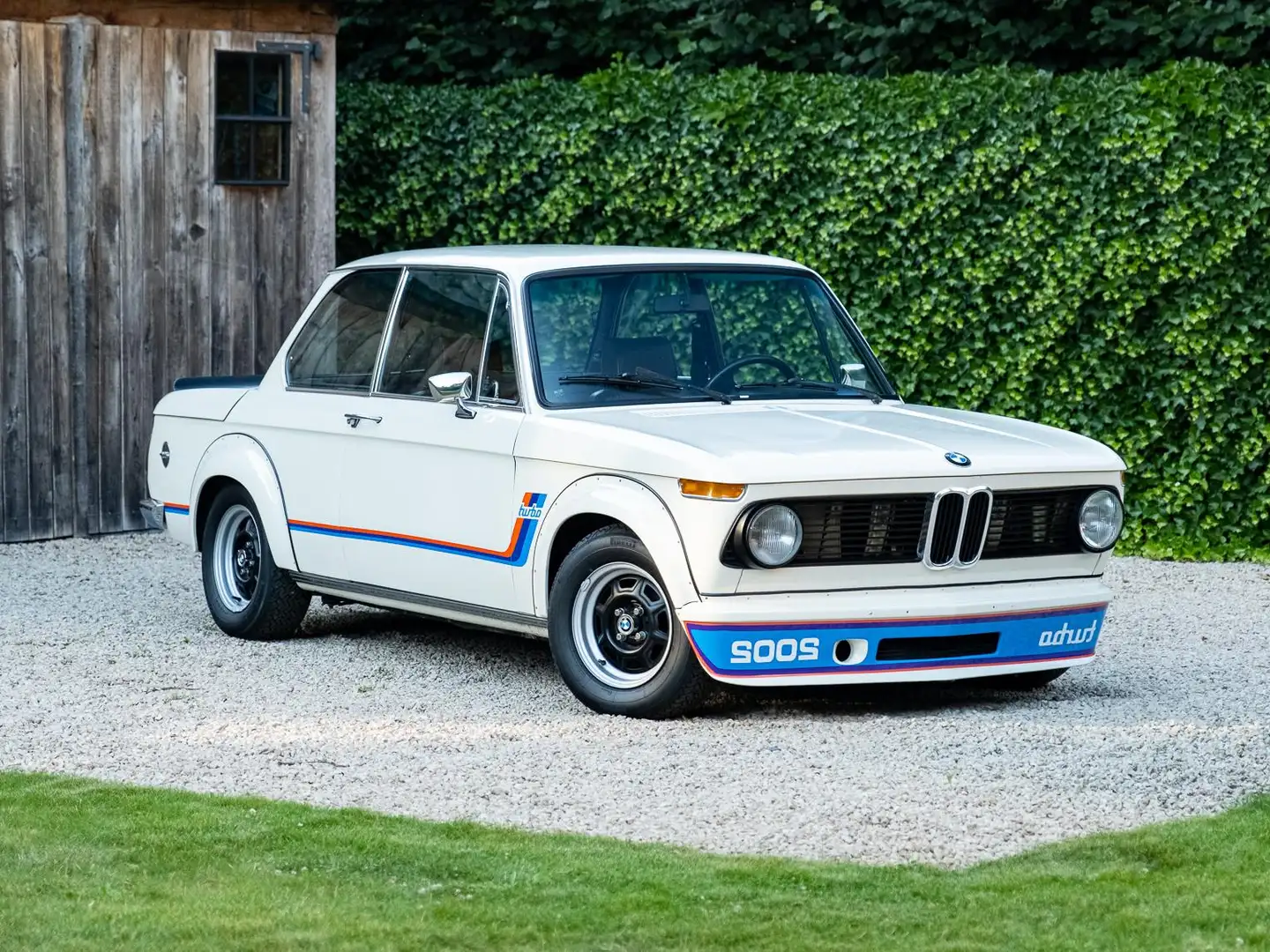 BMW 2002 Turbo - 1