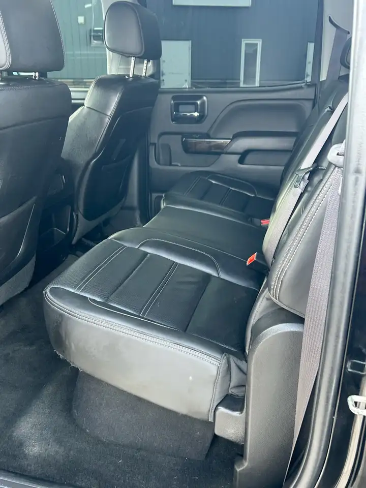 GMC Sierra 2500HD снимка GMC Sierra 2500HD