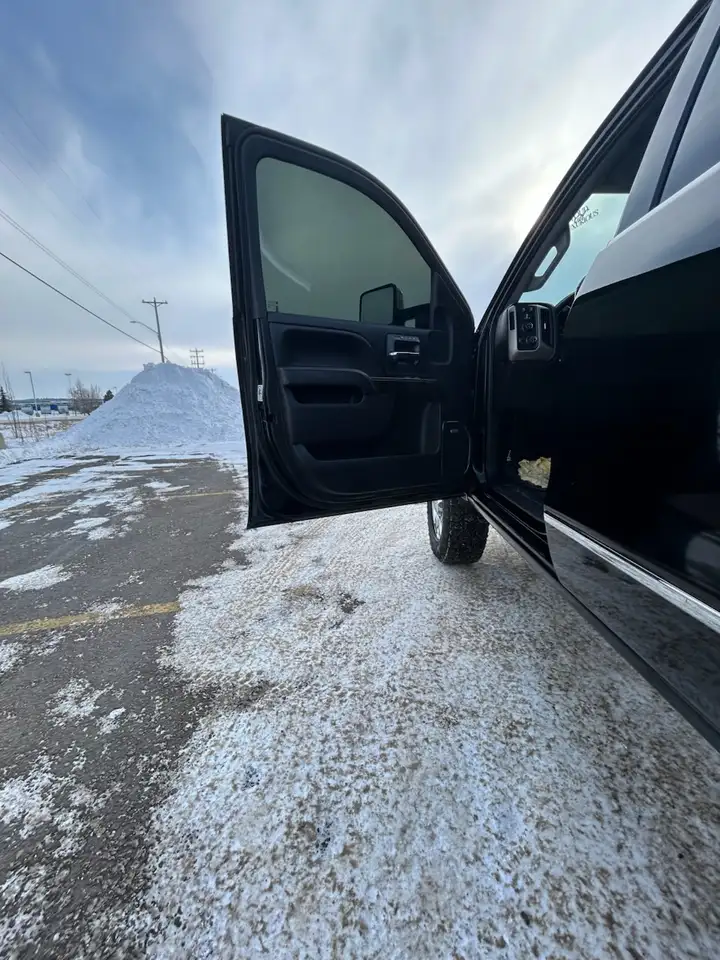 GMC Sierra 2500HD снимка GMC Sierra 2500HD