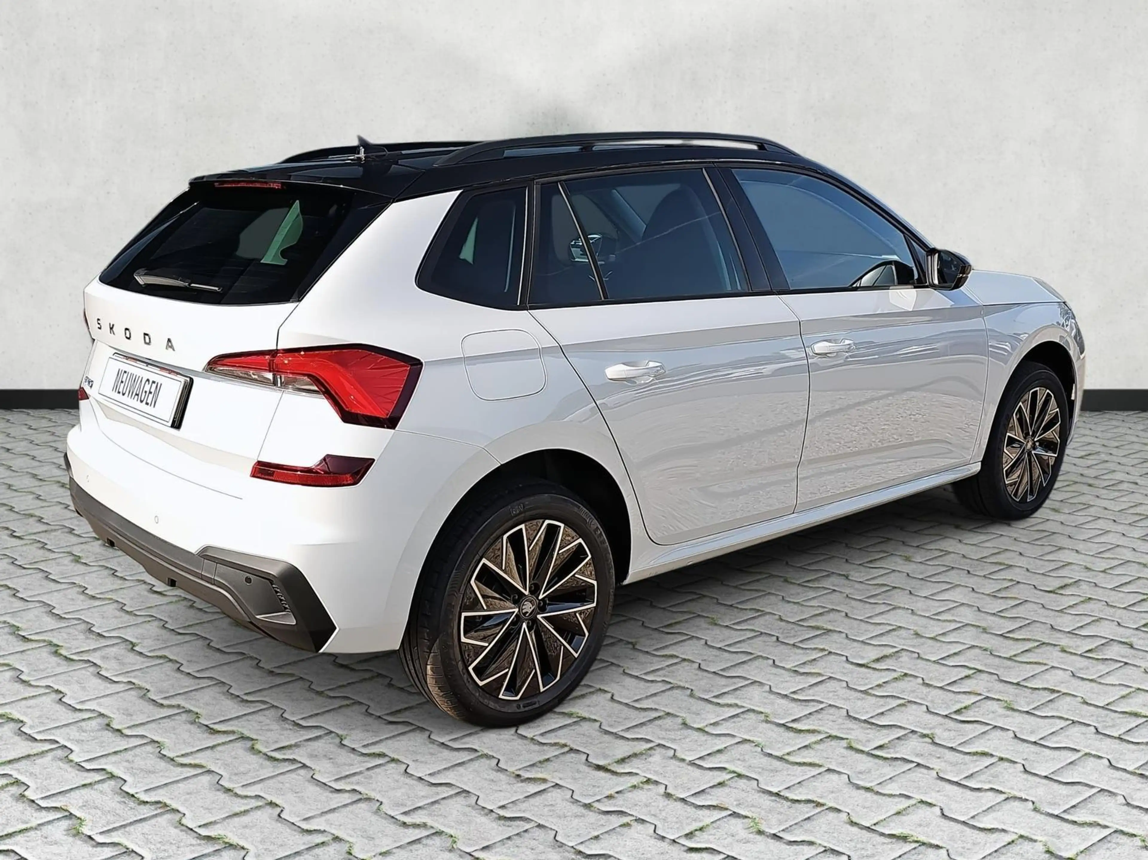 Skoda Kamiq Selection 1.0 TSI DSG Black 17Z Kamera SHZ 85 k... — photo 7