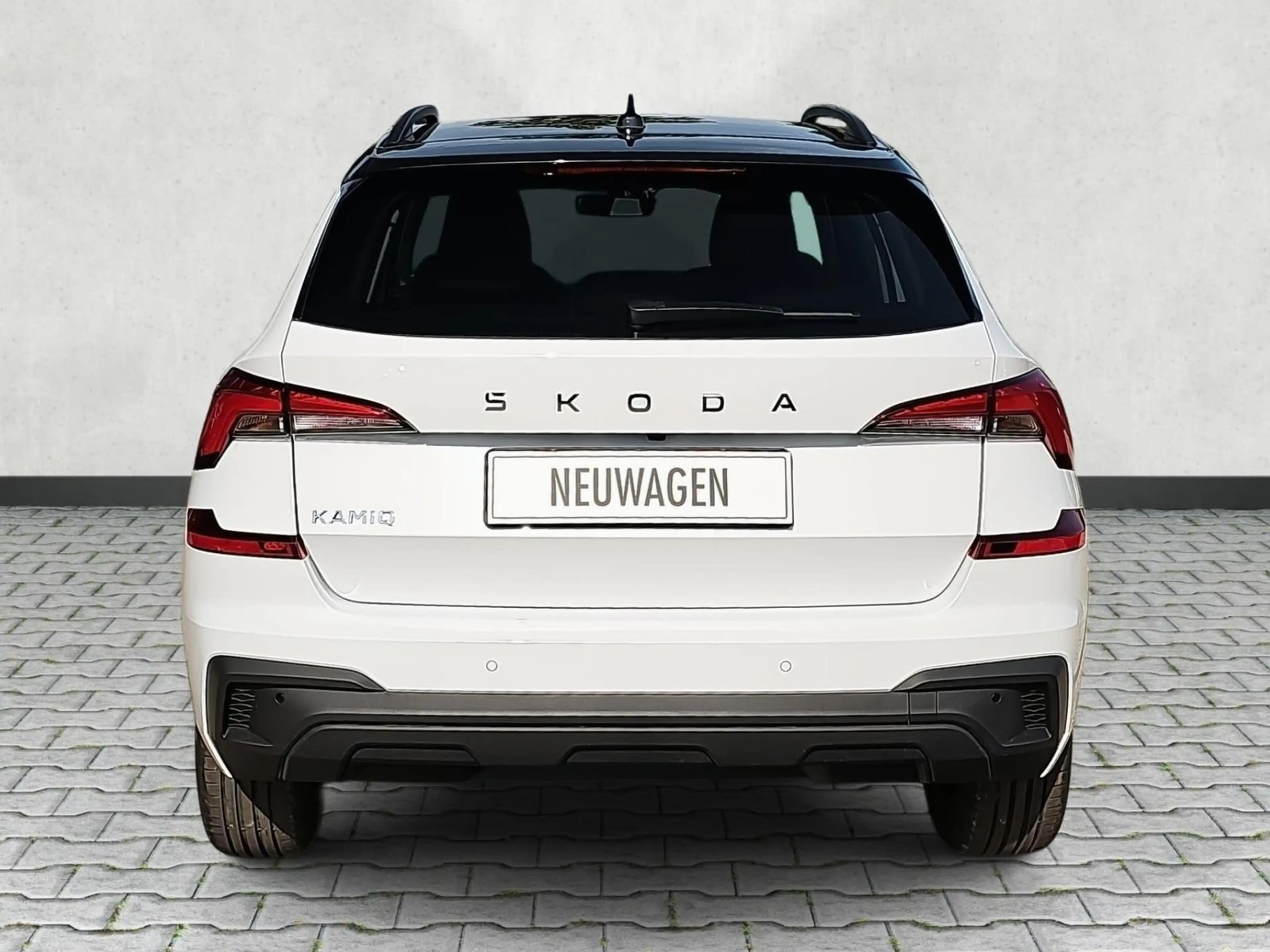 Skoda Kamiq Selection 1.0 TSI DSG Black 17Z Kamera SHZ 85 k... — photo 6