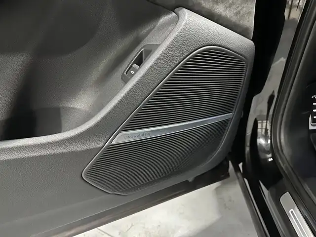 Audi Q7 view 13