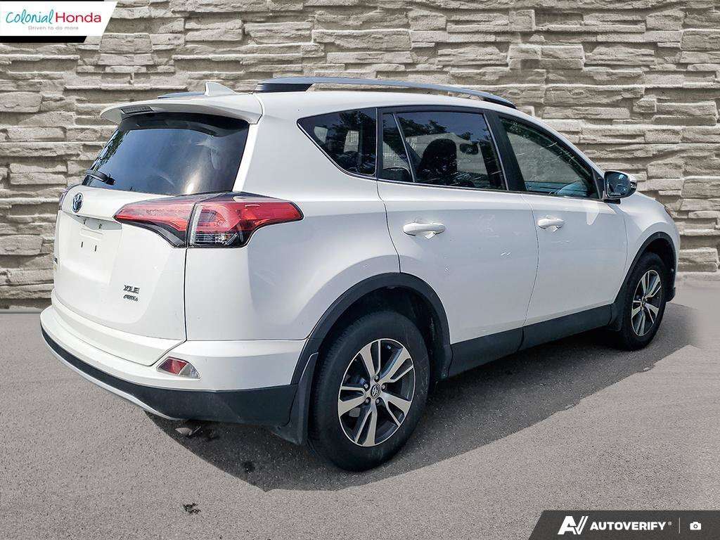 2016 Toyota RAV4 XLE — снимка 1
