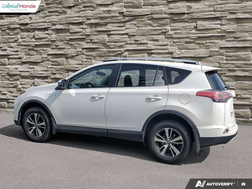 2016 Toyota RAV4 XLE — снимка 1