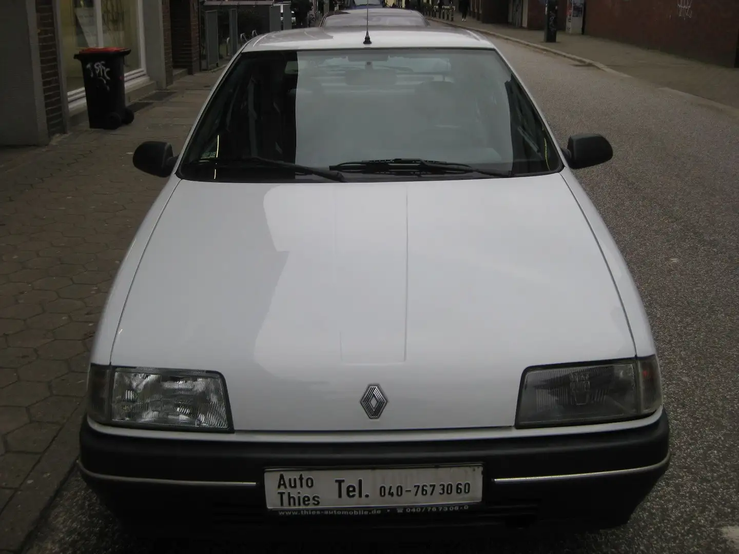 Renault R 19 GTR äußerst gepflegt 2.Hd. Allwetterreifen bijela - 2