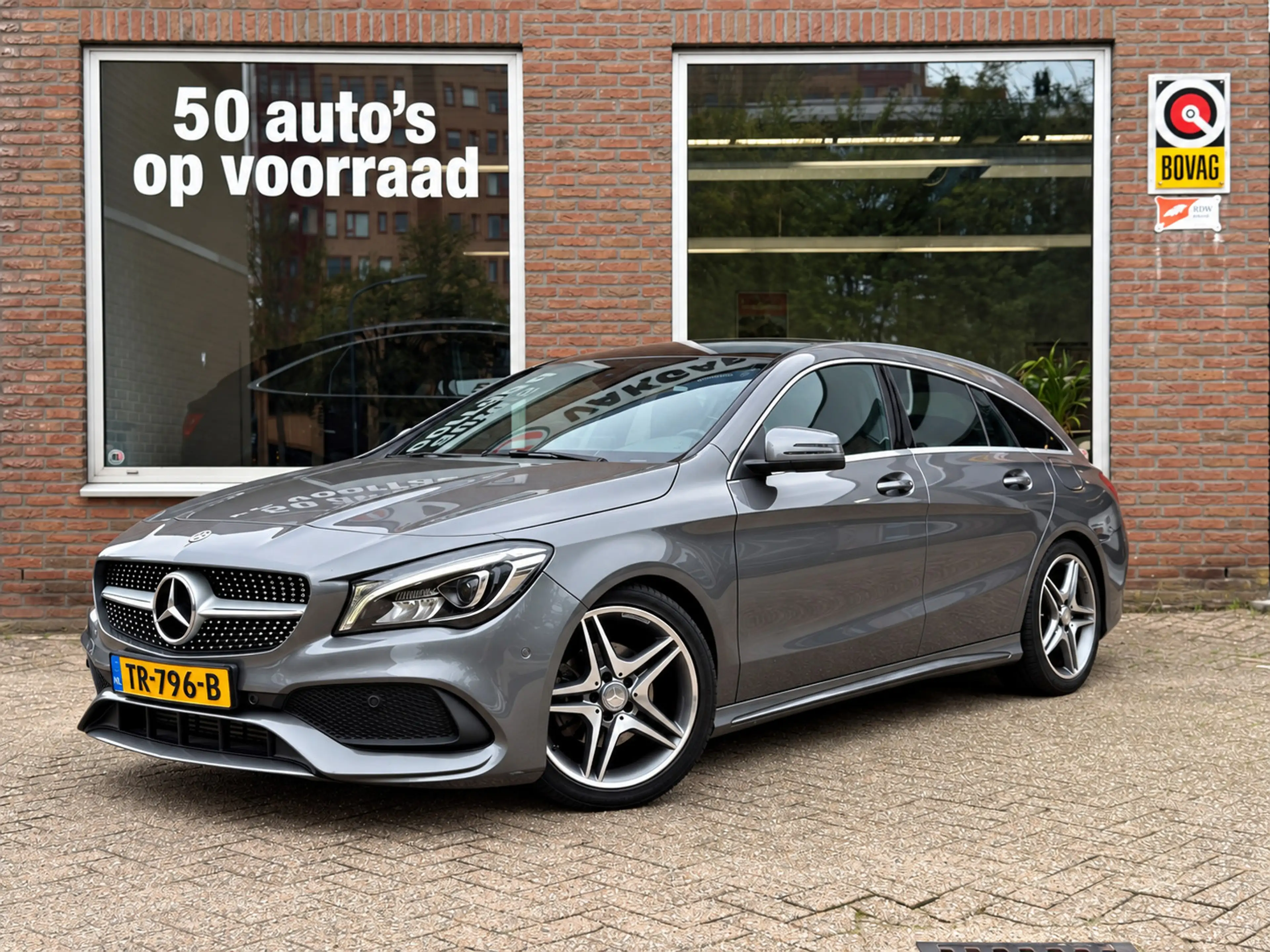 Mercedes-Benz CLA 180 Shooting Brake Business Solution AMG | Panorama | — photo 28