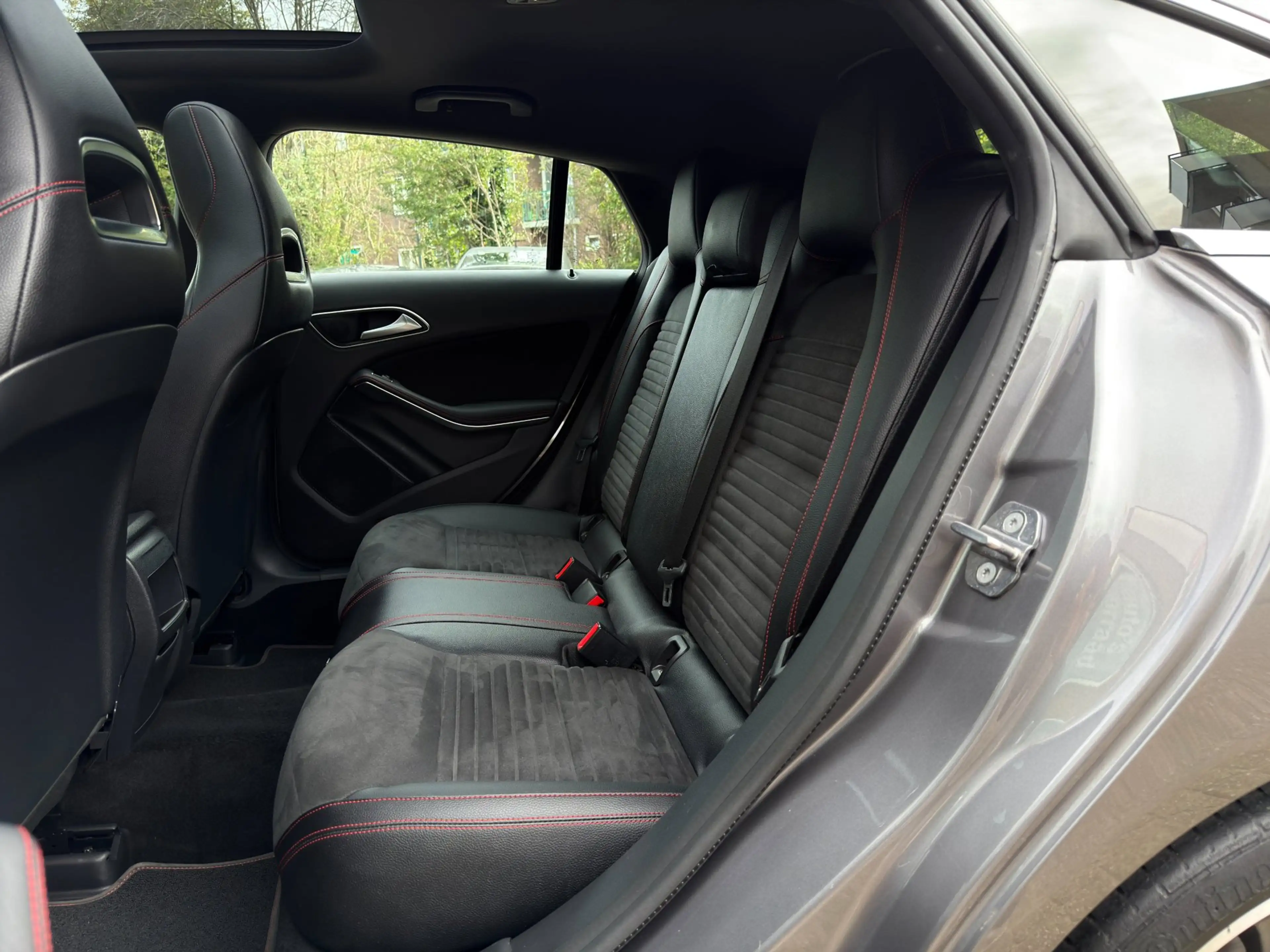 Mercedes-Benz CLA 180 Shooting Brake Business Solution AMG | Panorama | — photo 8
