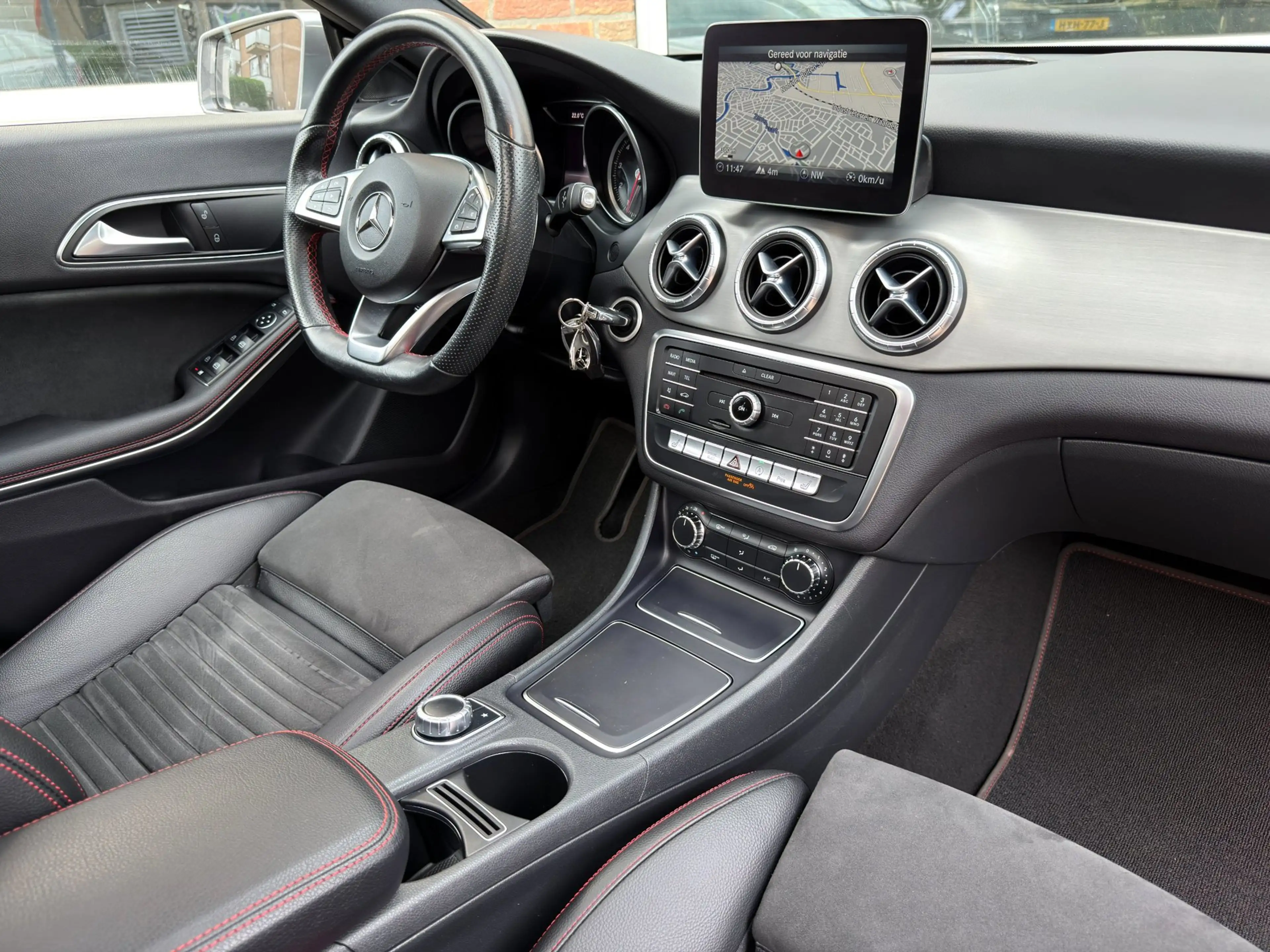 Mercedes-Benz CLA 180 Shooting Brake Business Solution AMG | Panorama | — photo 9