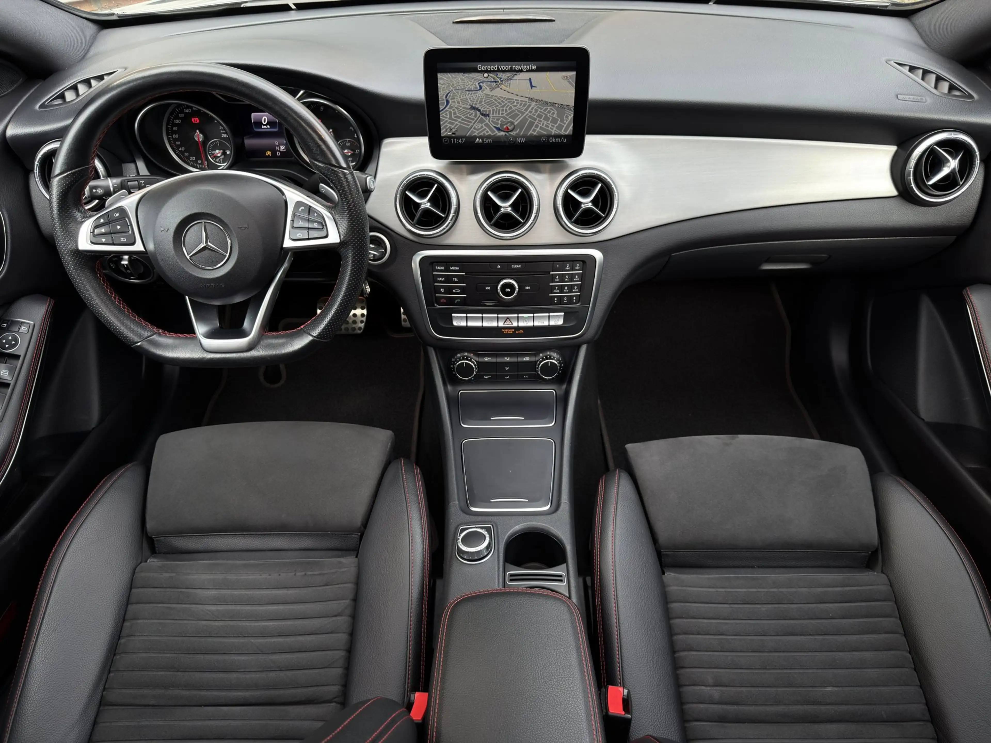 Mercedes-Benz CLA 180 Shooting Brake Business Solution AMG | Panorama | — photo 14